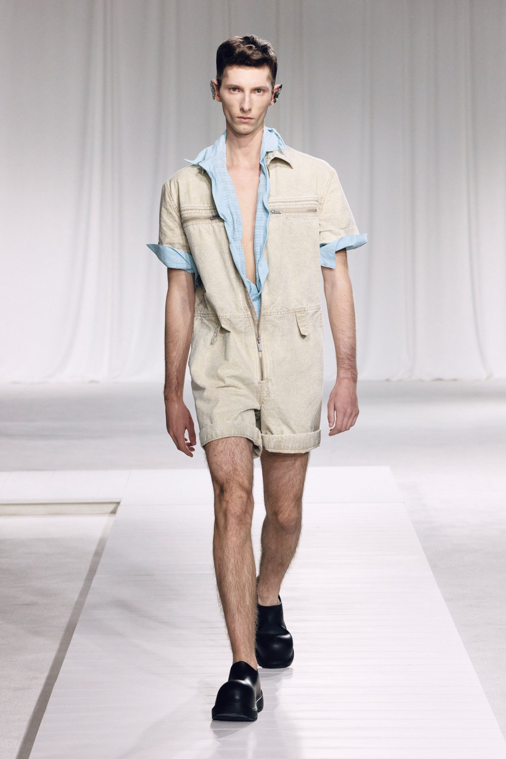 beige cotton short-sleeve collared relaxed zippered short romper