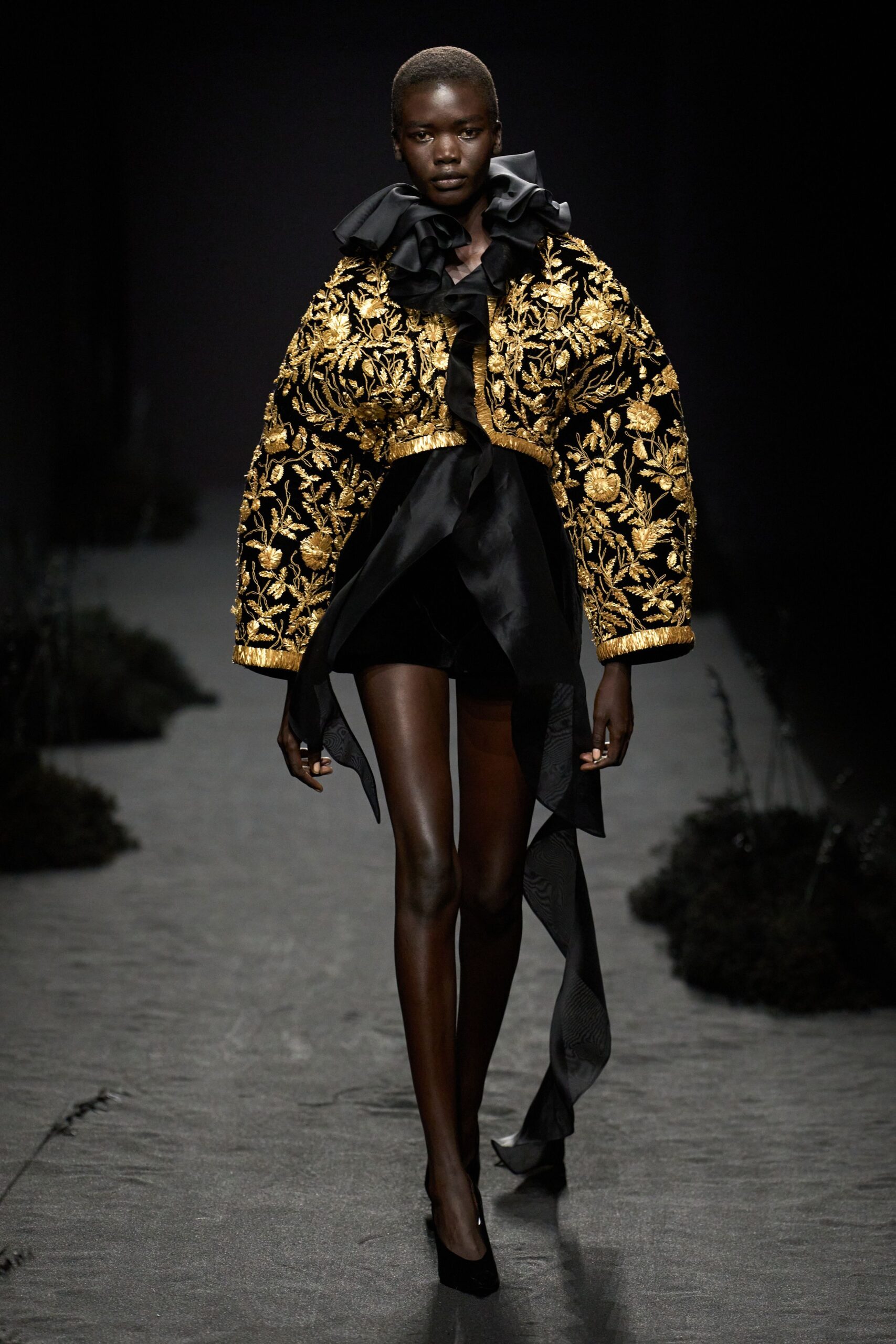 Ashi Studio F/W 24 Couture Look 207