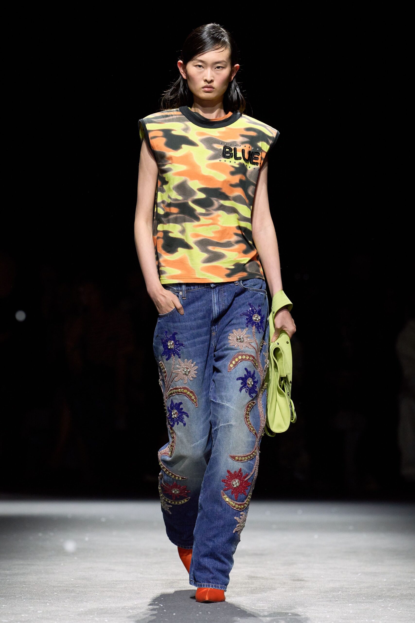 camouflage top with embroidered jeans