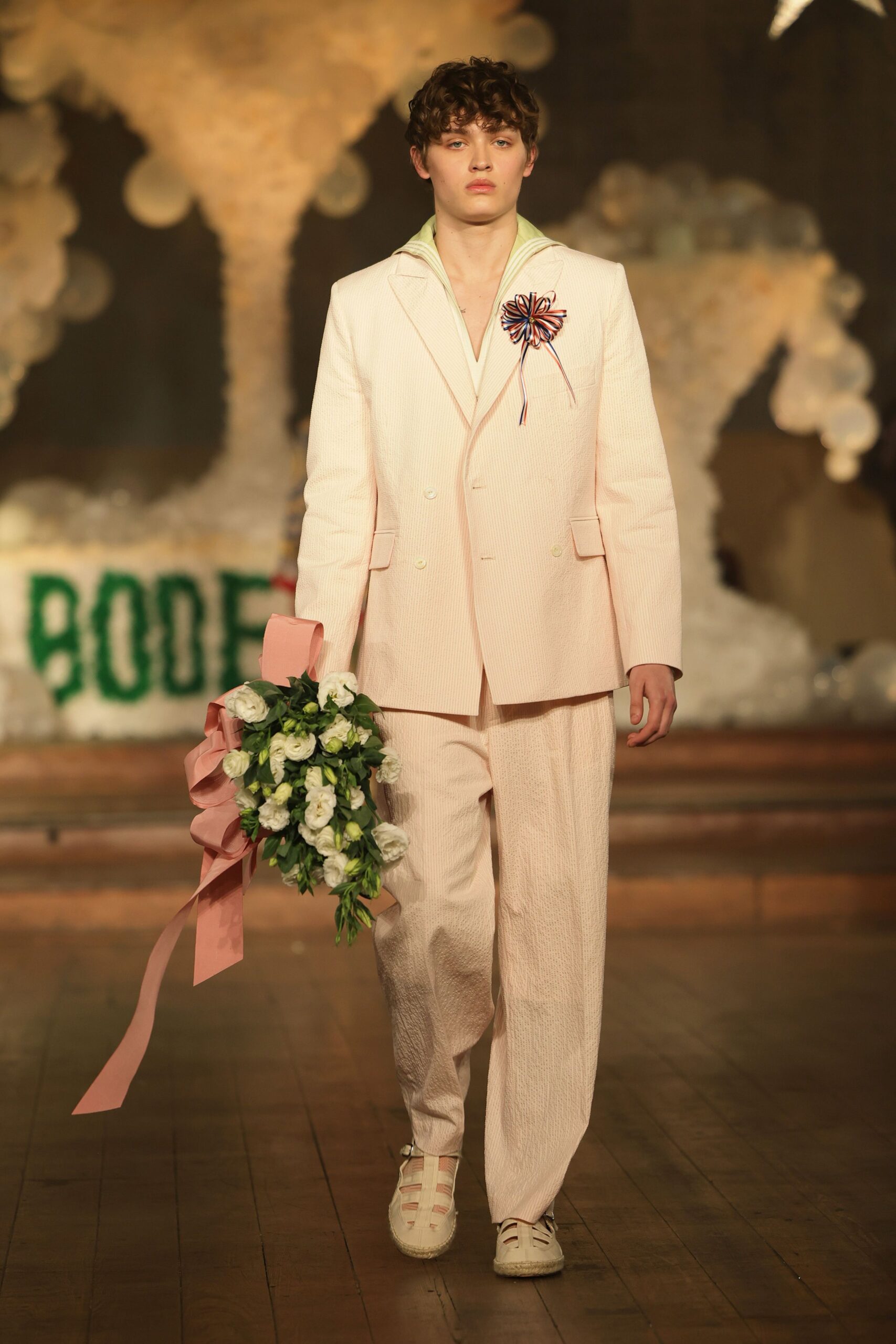 pink cotton long-sleeve collared tailored buttoned suit