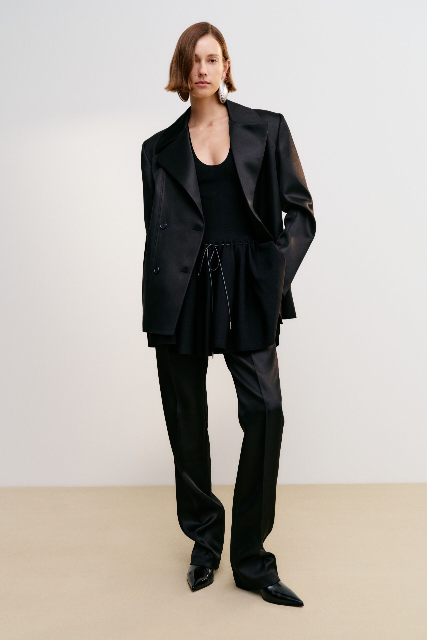 black wool long-sleeve collared oversized longline pockets blazer