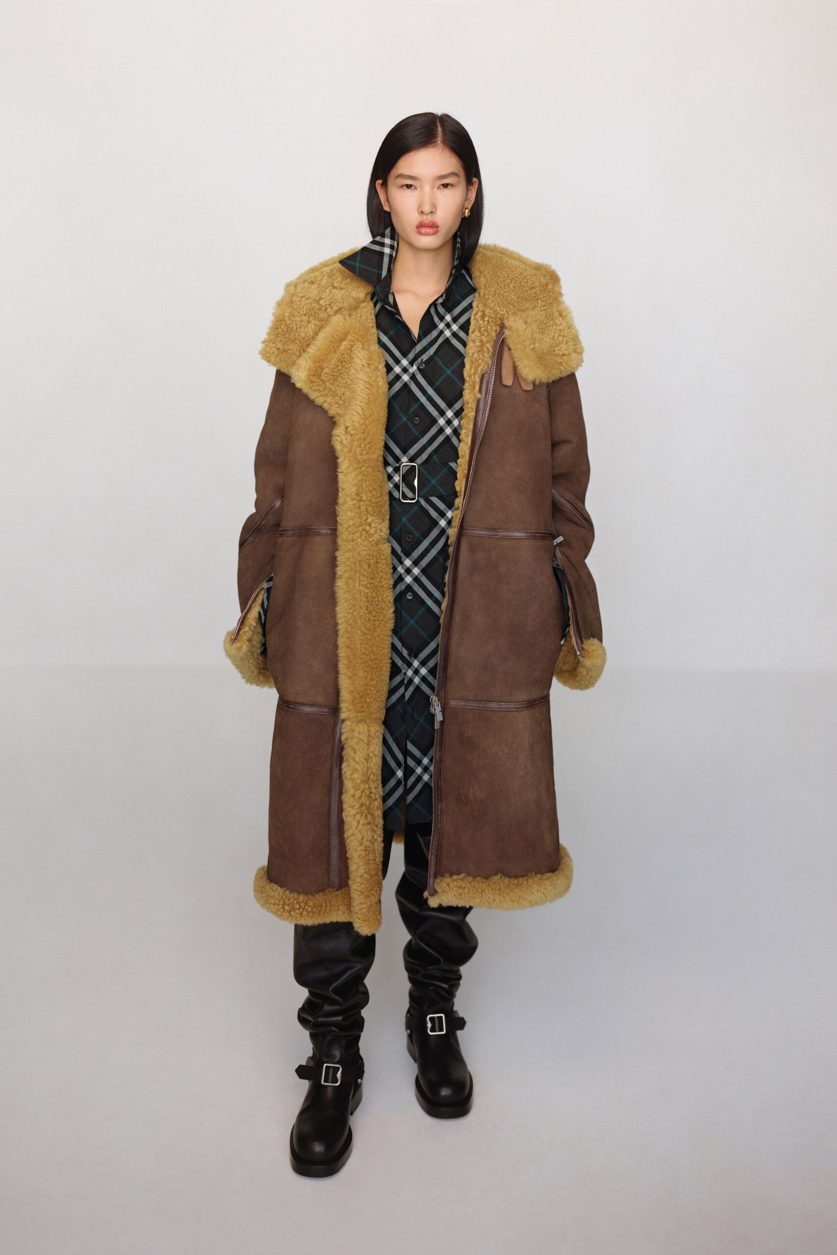 Burberry F/W 24 Look 246