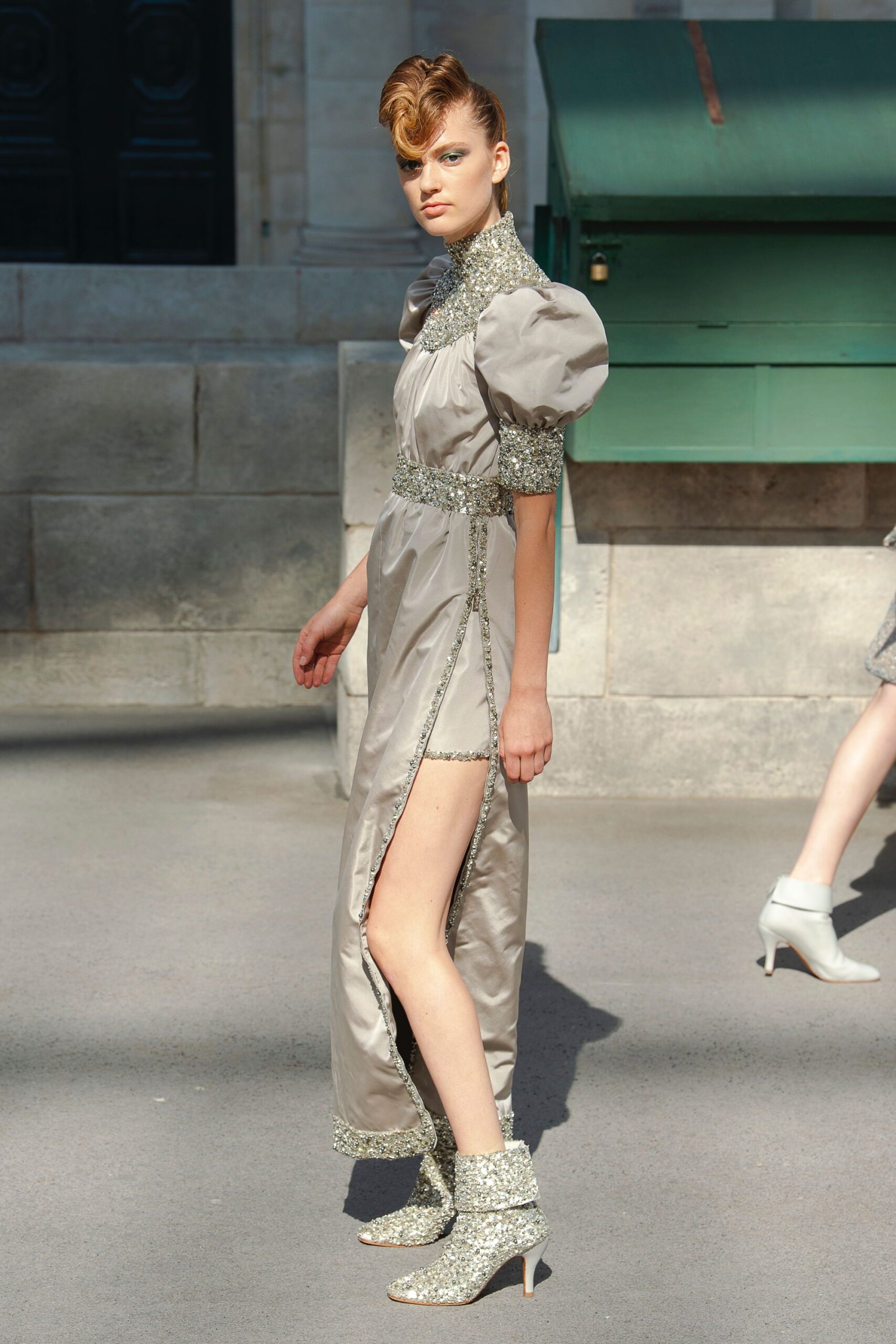 Chanel F/W 18 Couture Look 351
