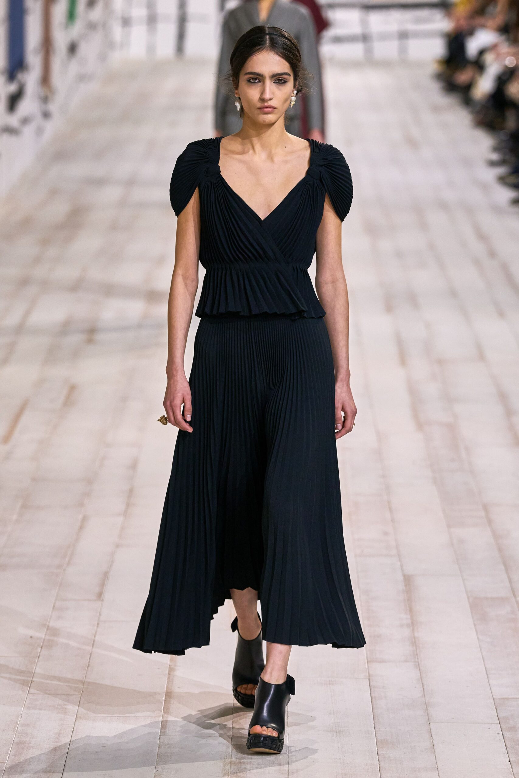 Christian Dior S/S 24 Couture Look 328