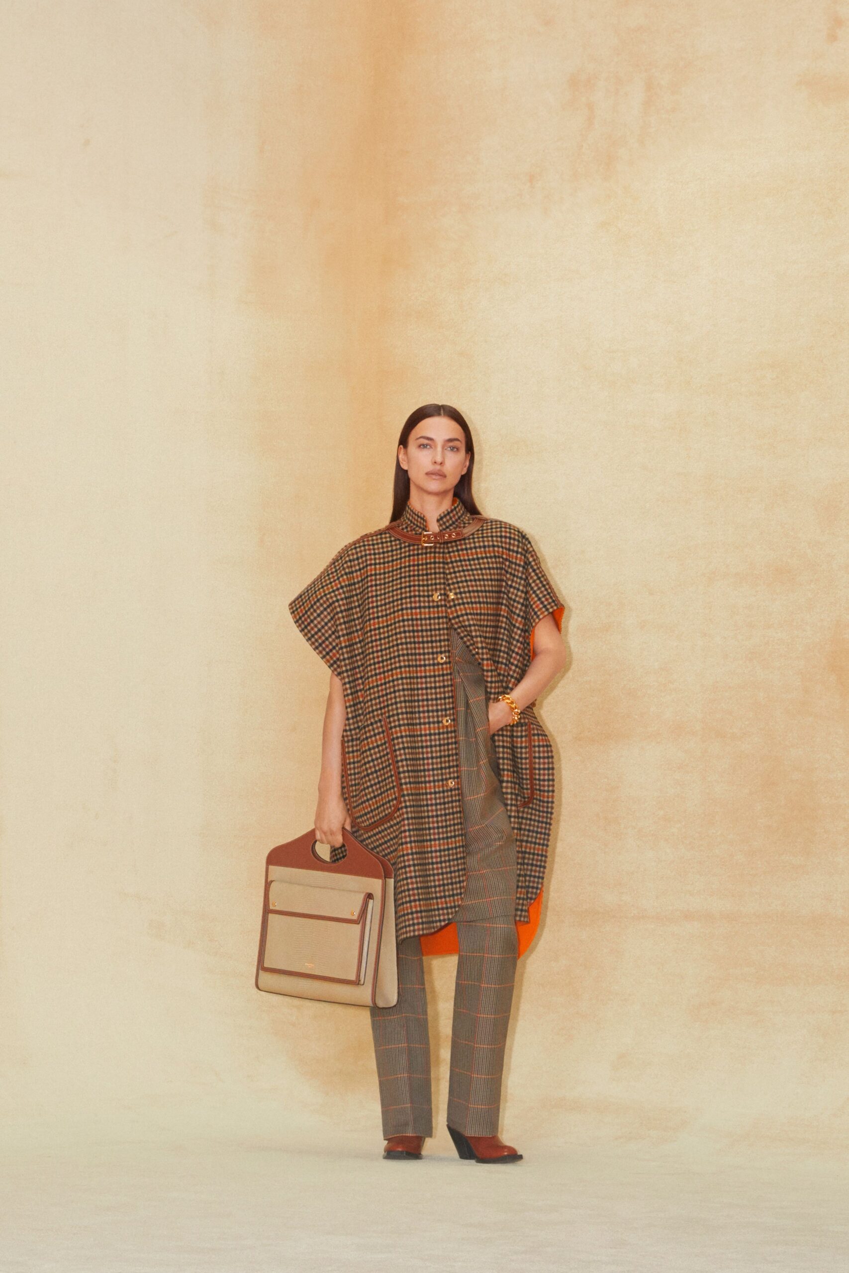 Burberry F/W 20 Look 241