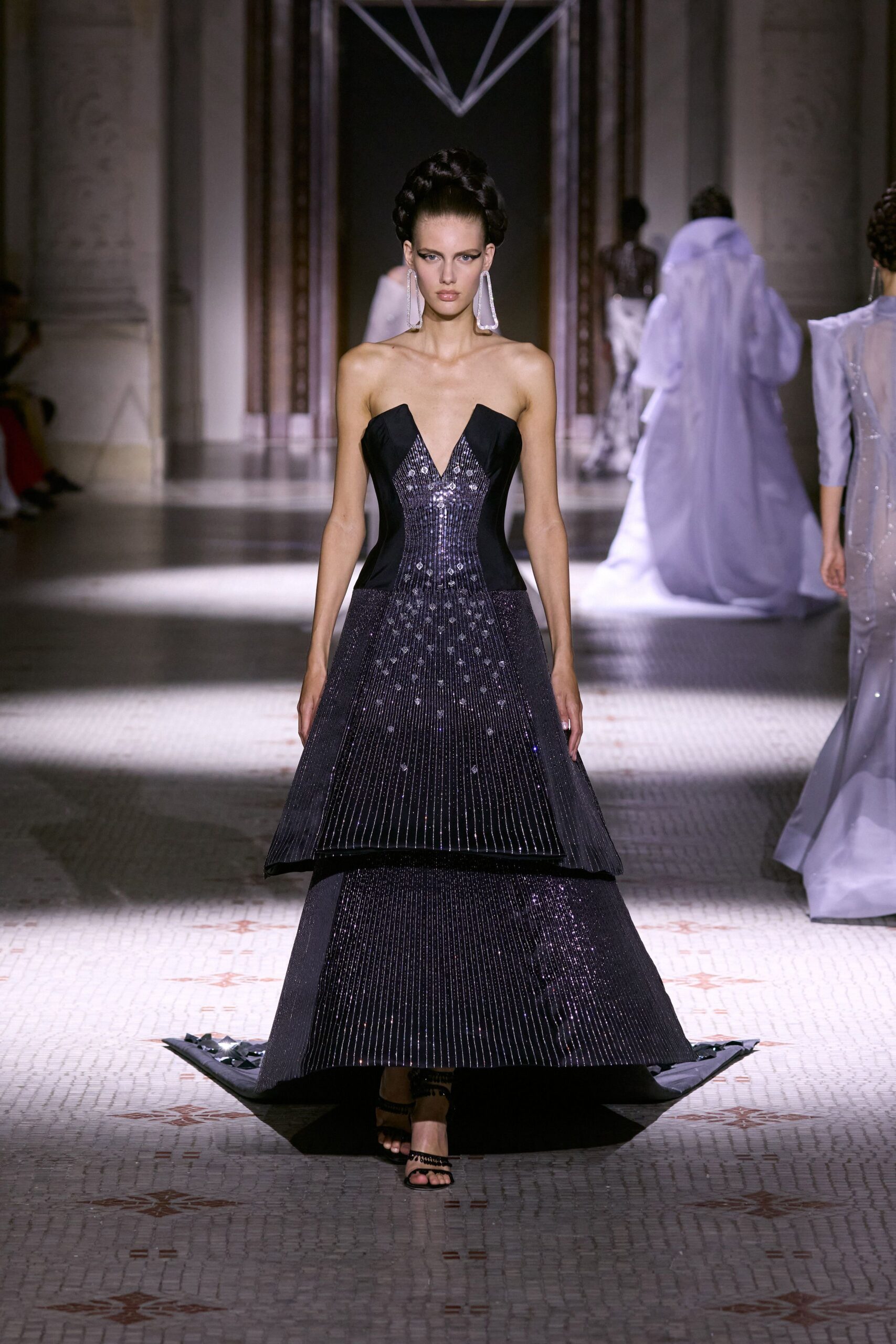 ArdAzAei F/W 24 Couture Look 180