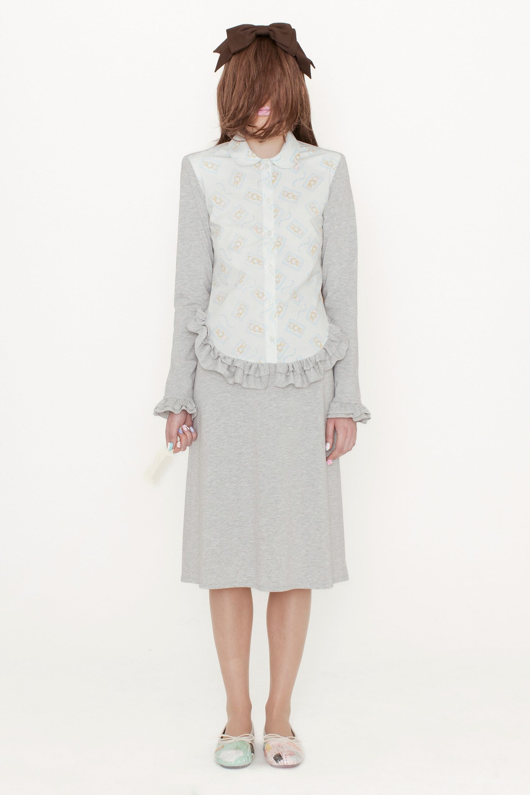 gray cotton long-sleeve collared relaxed ruffled top