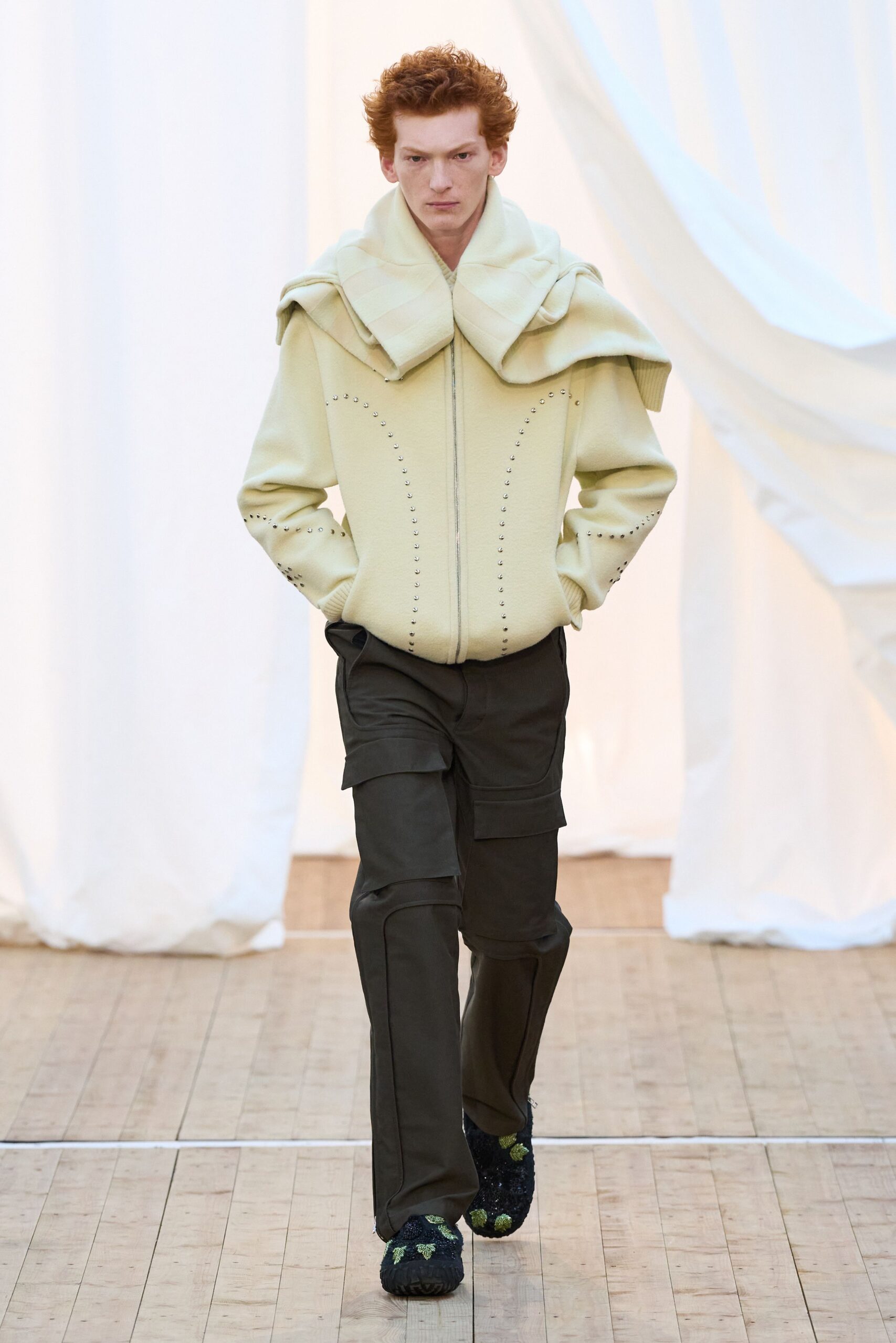 yellow relaxed jacket with cargo pants