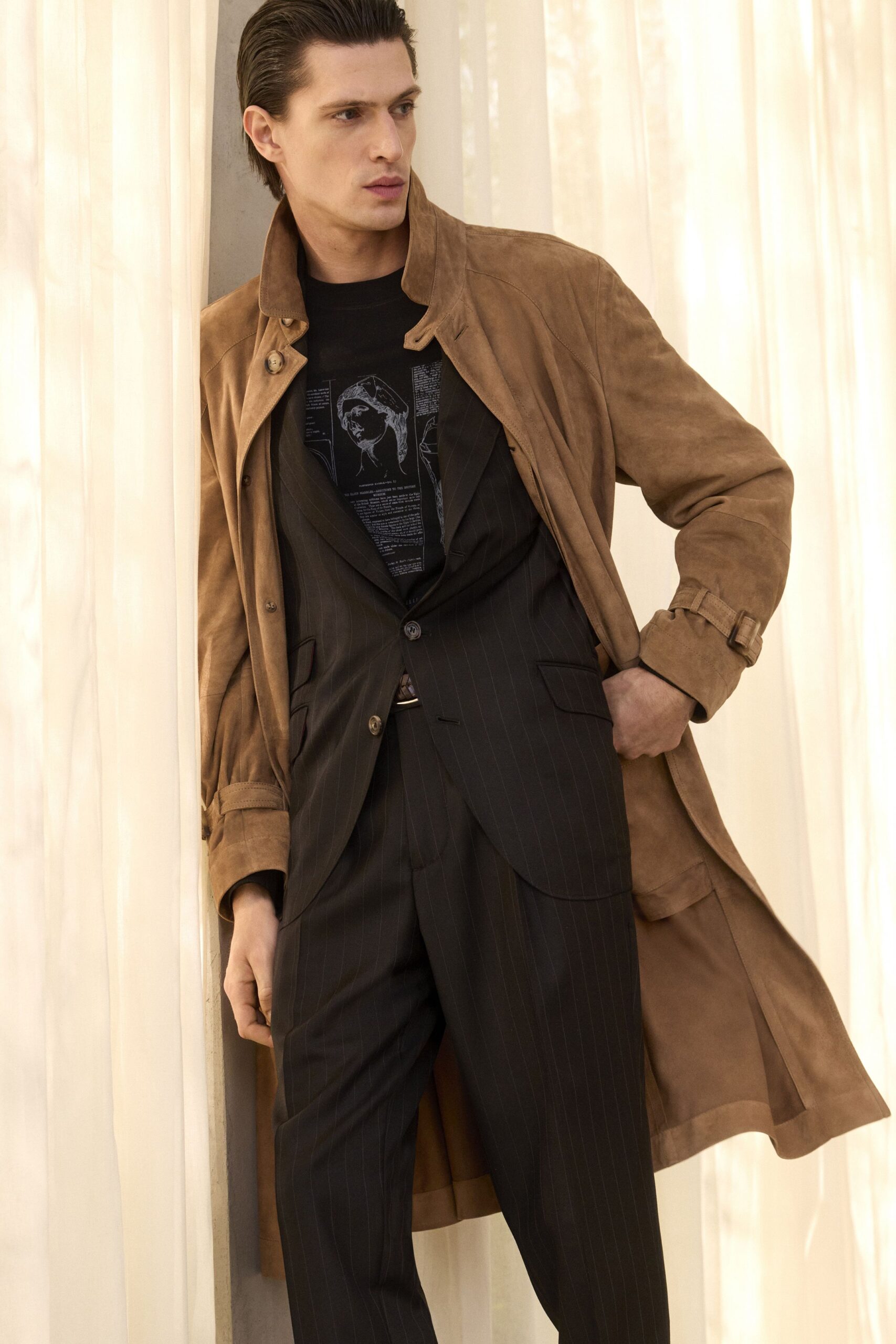 brown suede long-sleeve collared relaxed buttoned pockets coat