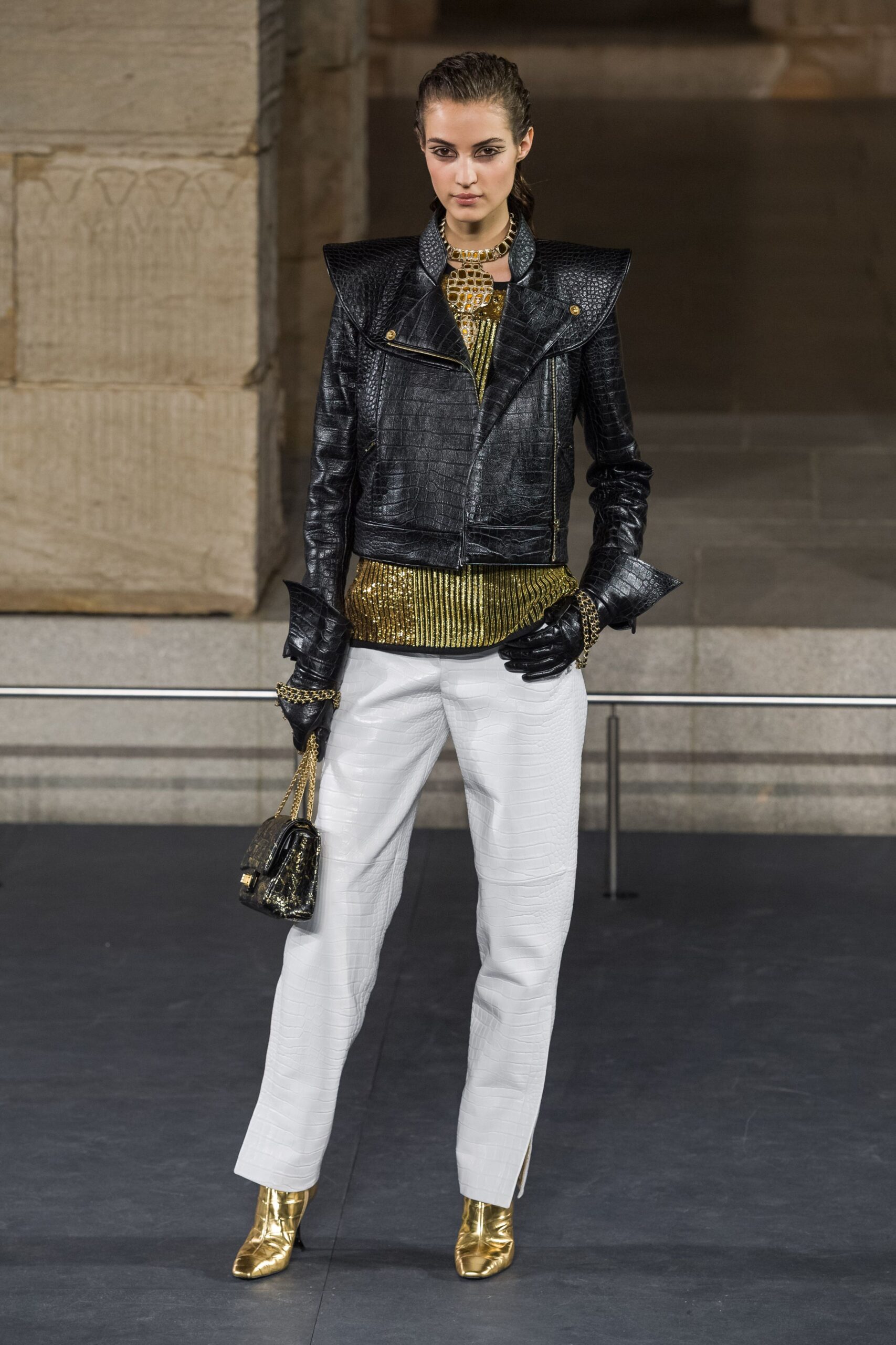 Chanel F/W 19 Look 379