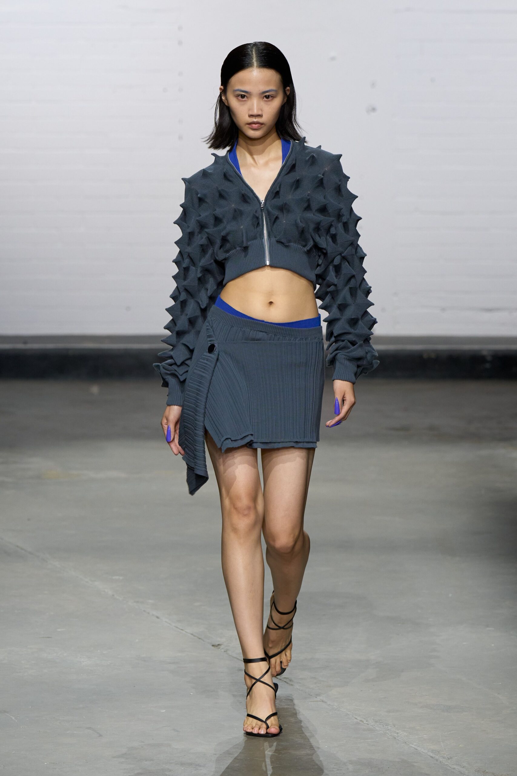 gray cotton long-sleeve fitted zippered spiked jacket