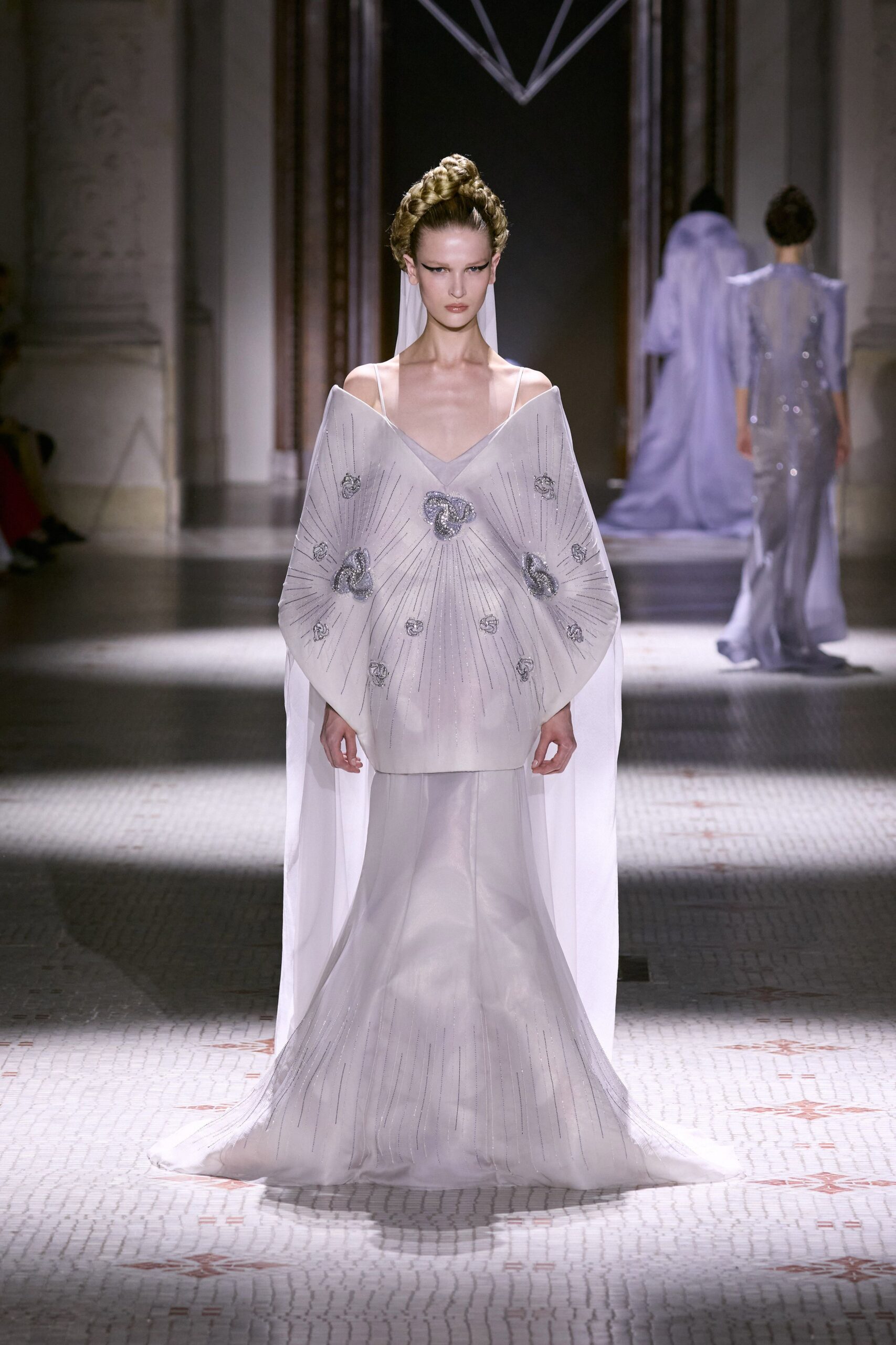 ArdAzAei F/W 24 Couture Look 189