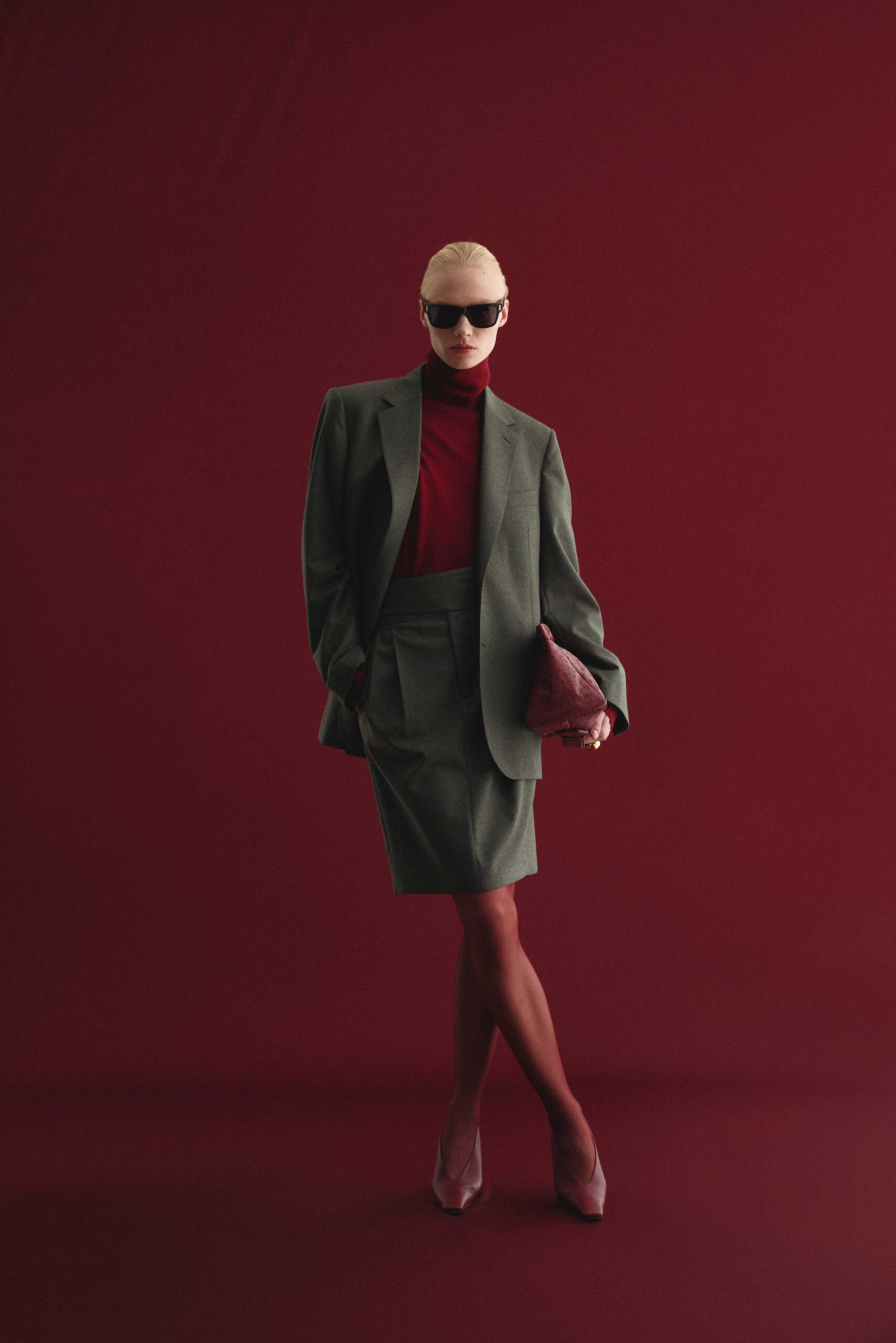 green wool long-sleeve collared structured blazer