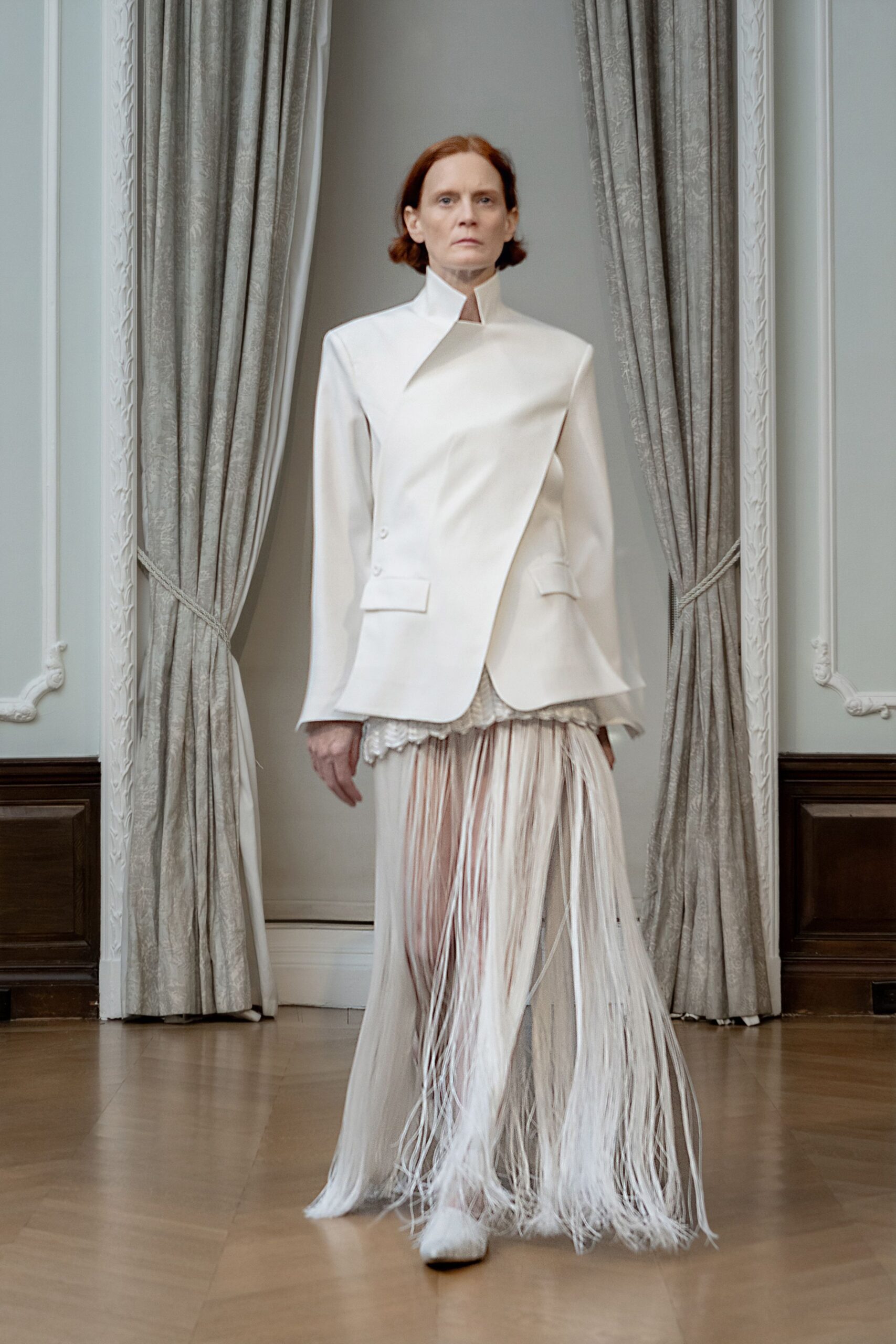 white cotton long-sleeve collared structured buttoned jacket
