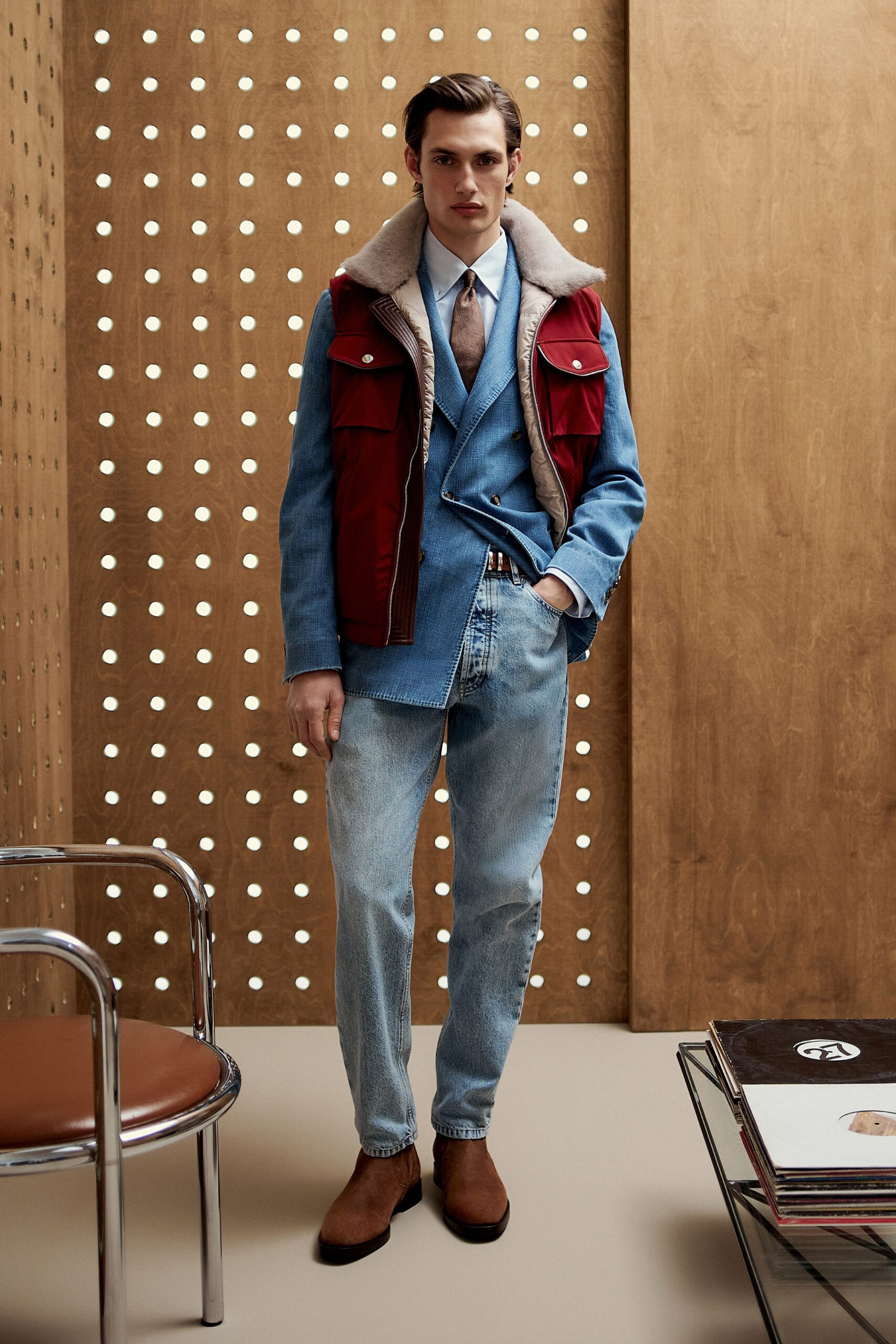 blue denim long-sleeve collared relaxed buttoned pockets jacket