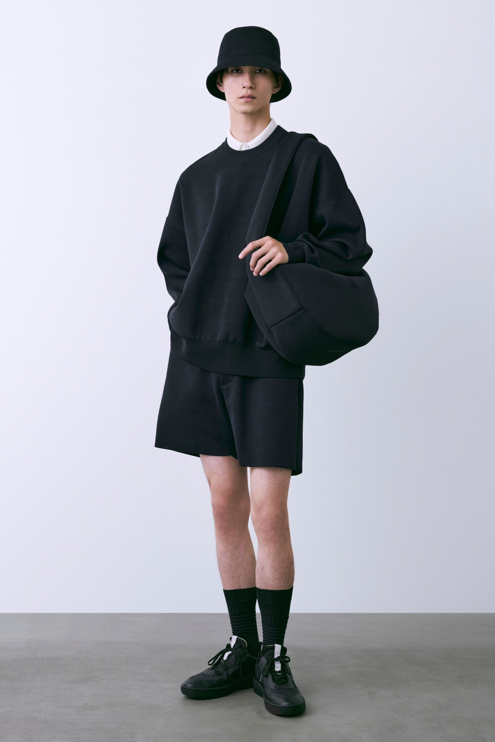 black wool relaxed straight-leg mini shorts