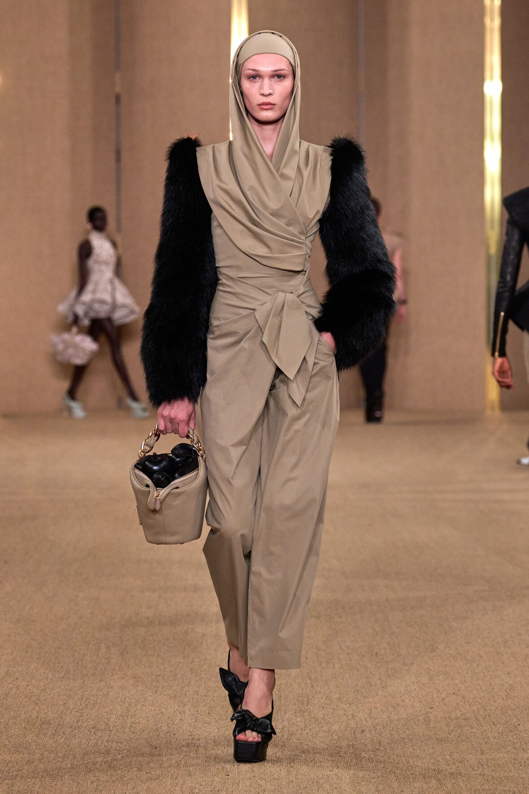 Balmain F/W 24 Look 319