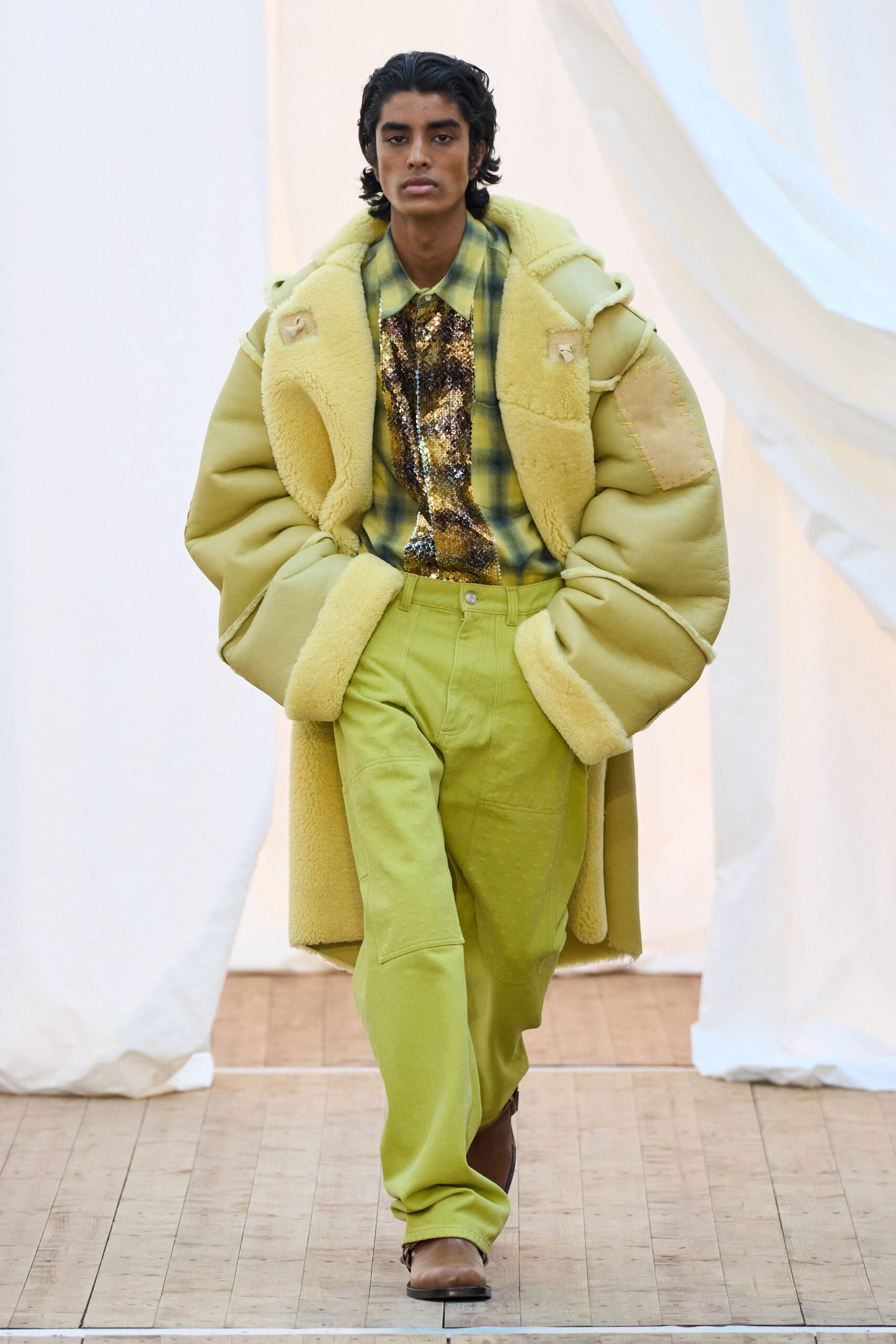 yellow faux-fur long-sleeve collared oversized pockets coat