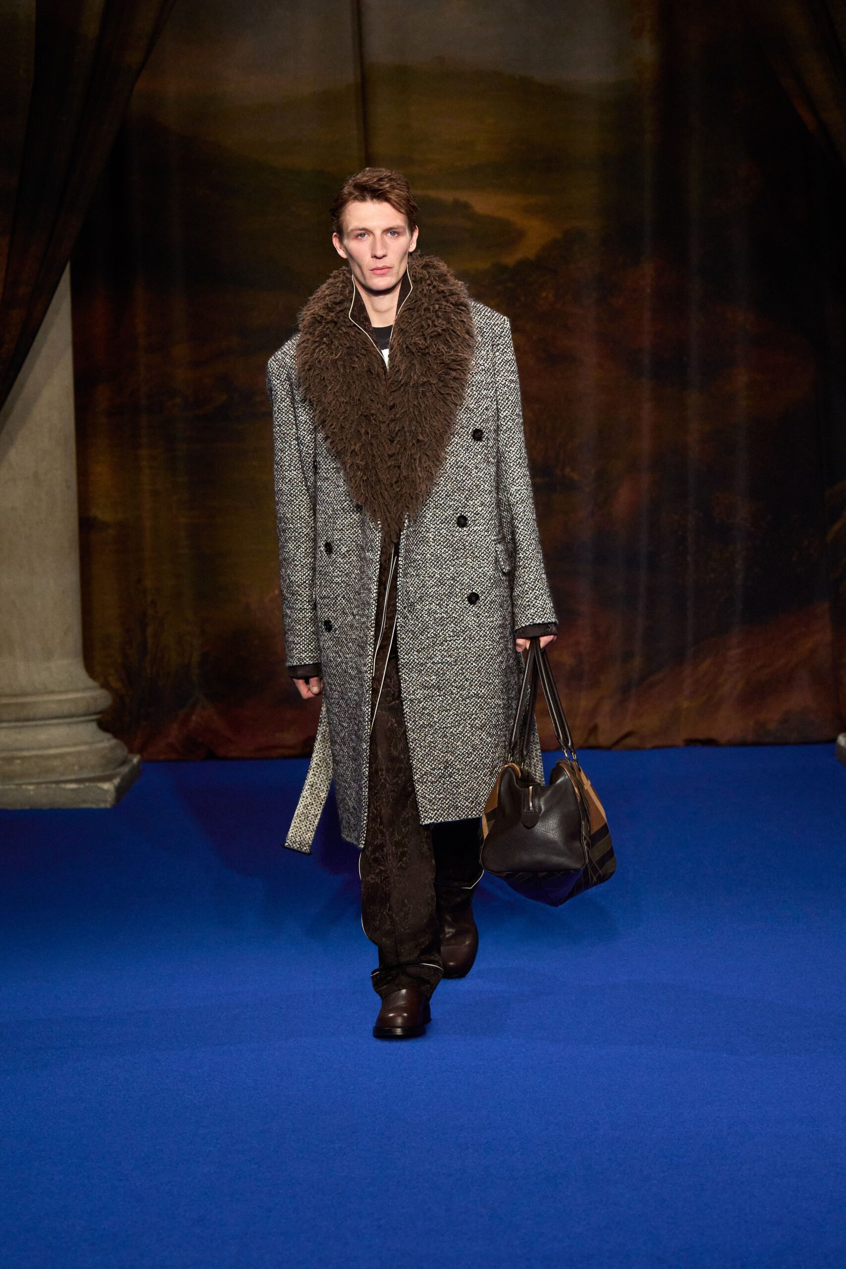 gray wool long-sleeve collared structured pleated coat