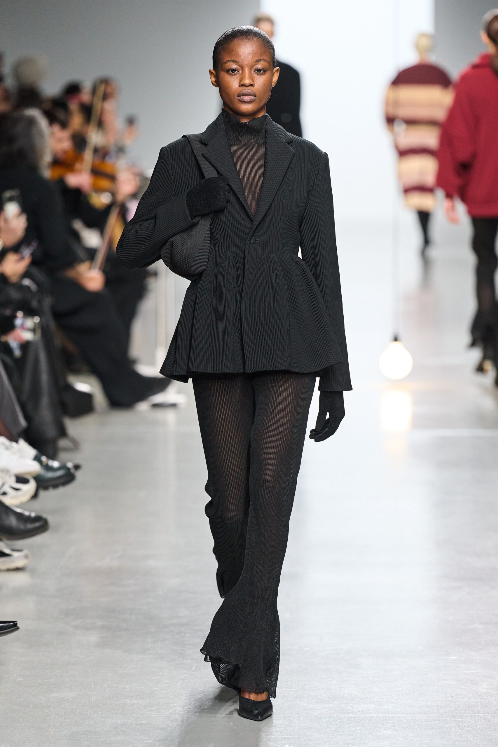 CFCL F/W 24 Look 381