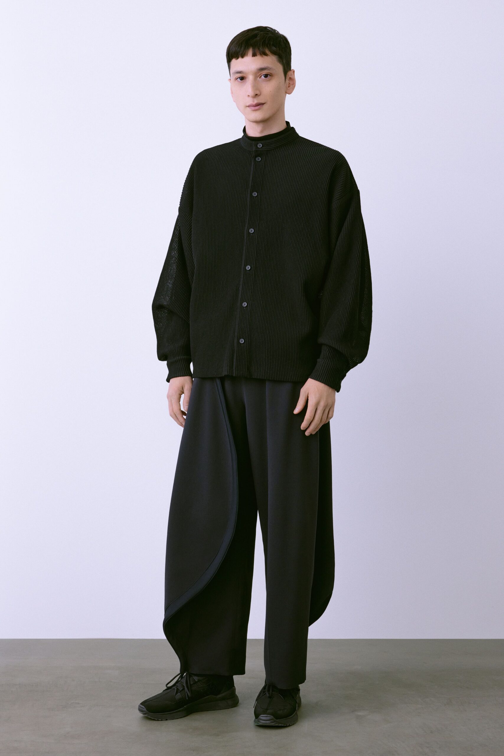 black relaxed shirt and pants