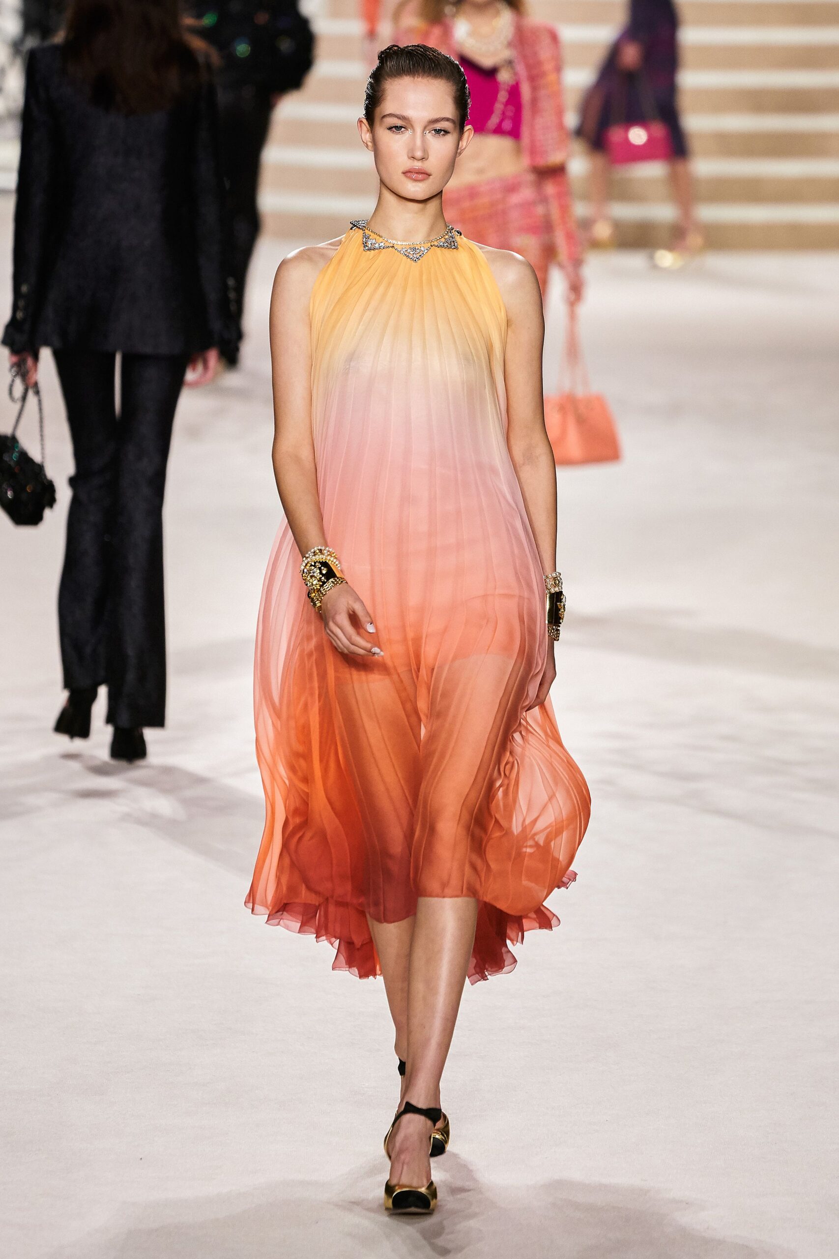 Chanel F/W 20 Look 427