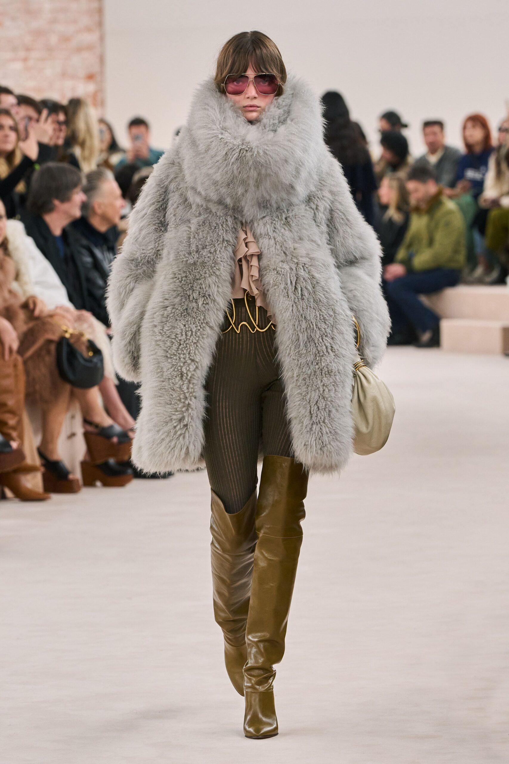 Chloé F/W 24 Look 392