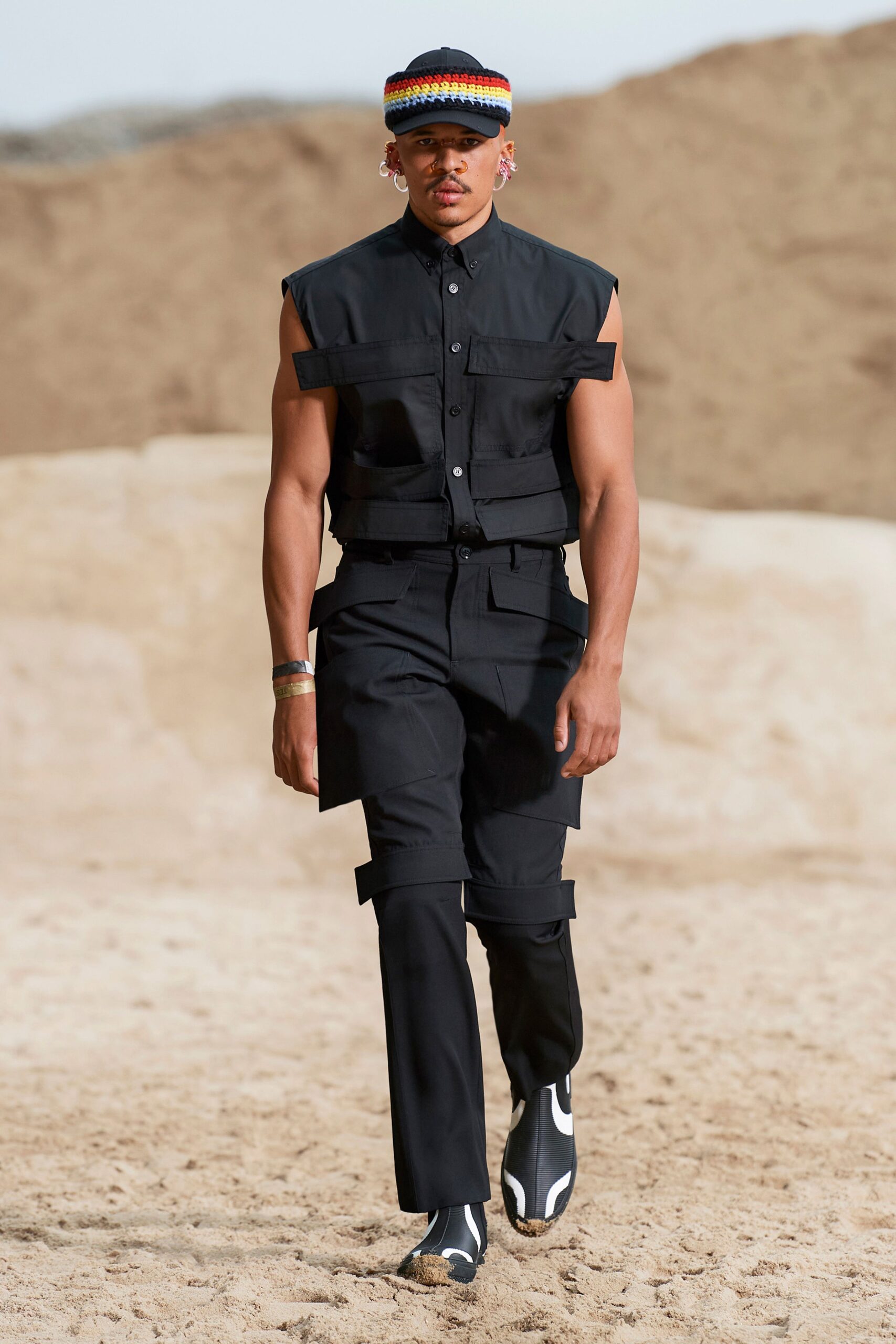 Burberry S/S 22 Menswear Look 304