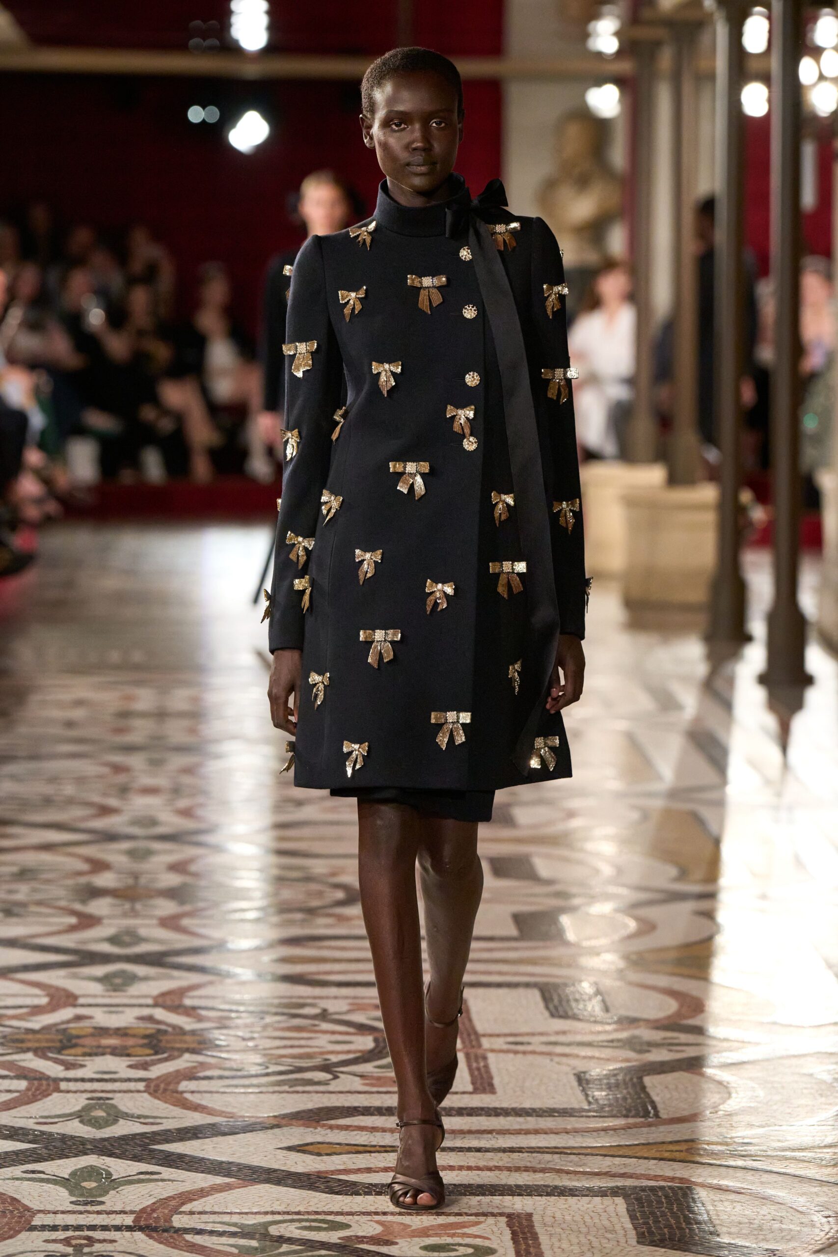 Chanel F/W 24 Couture Look 339