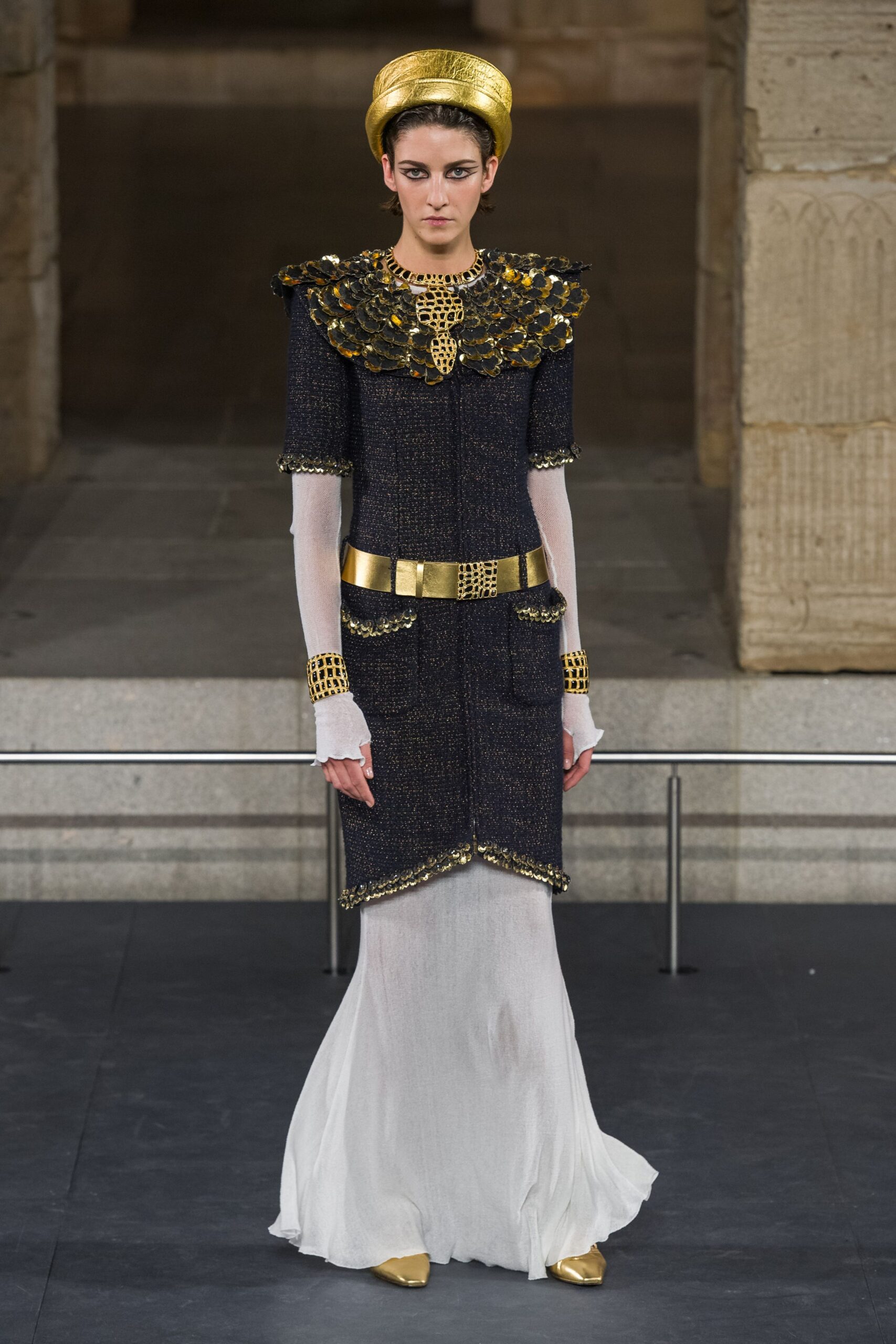 Chanel F/W 19 Look 419