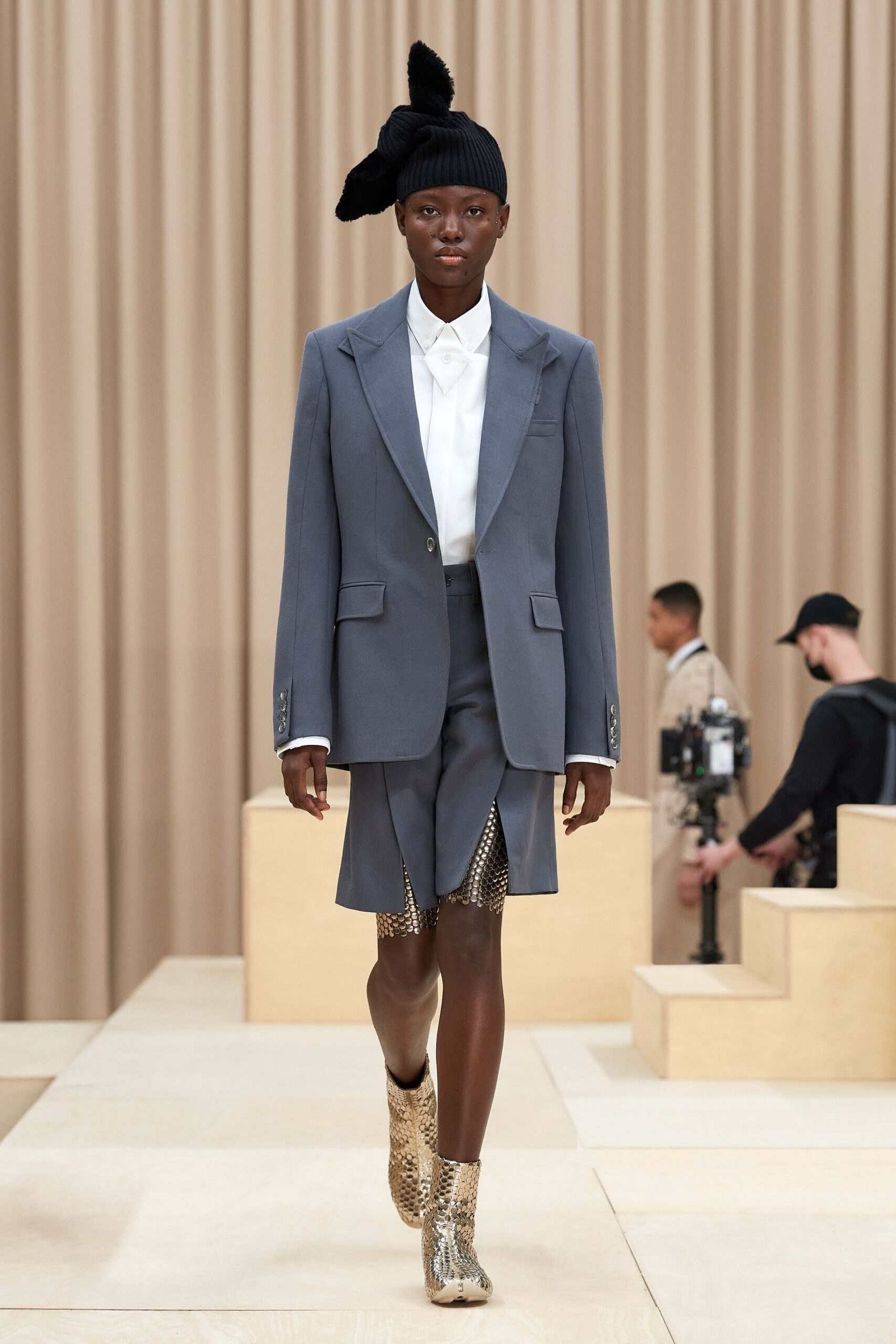 Burberry F/W 21 Menswear Look 345