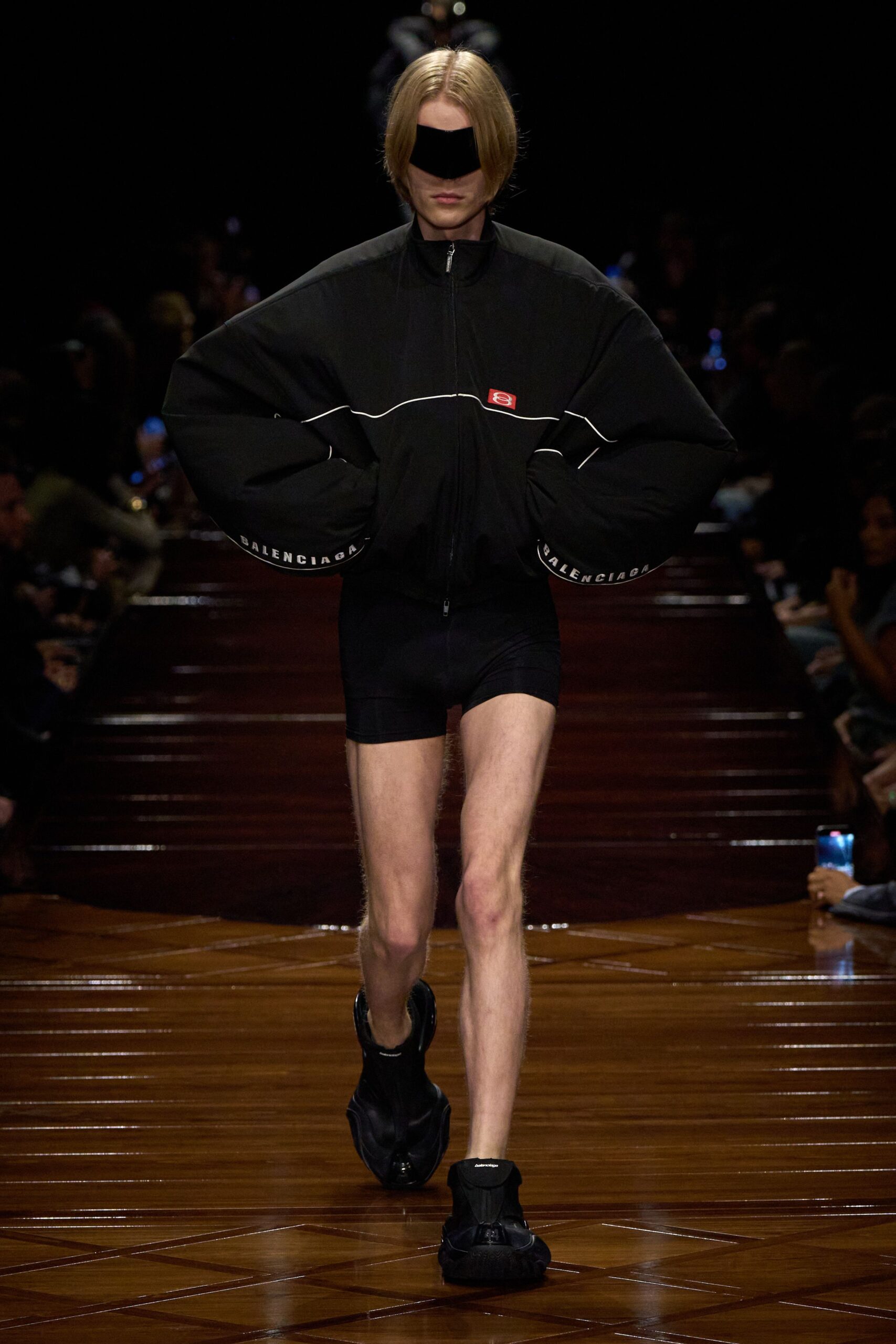 oversized black jacket with shorts