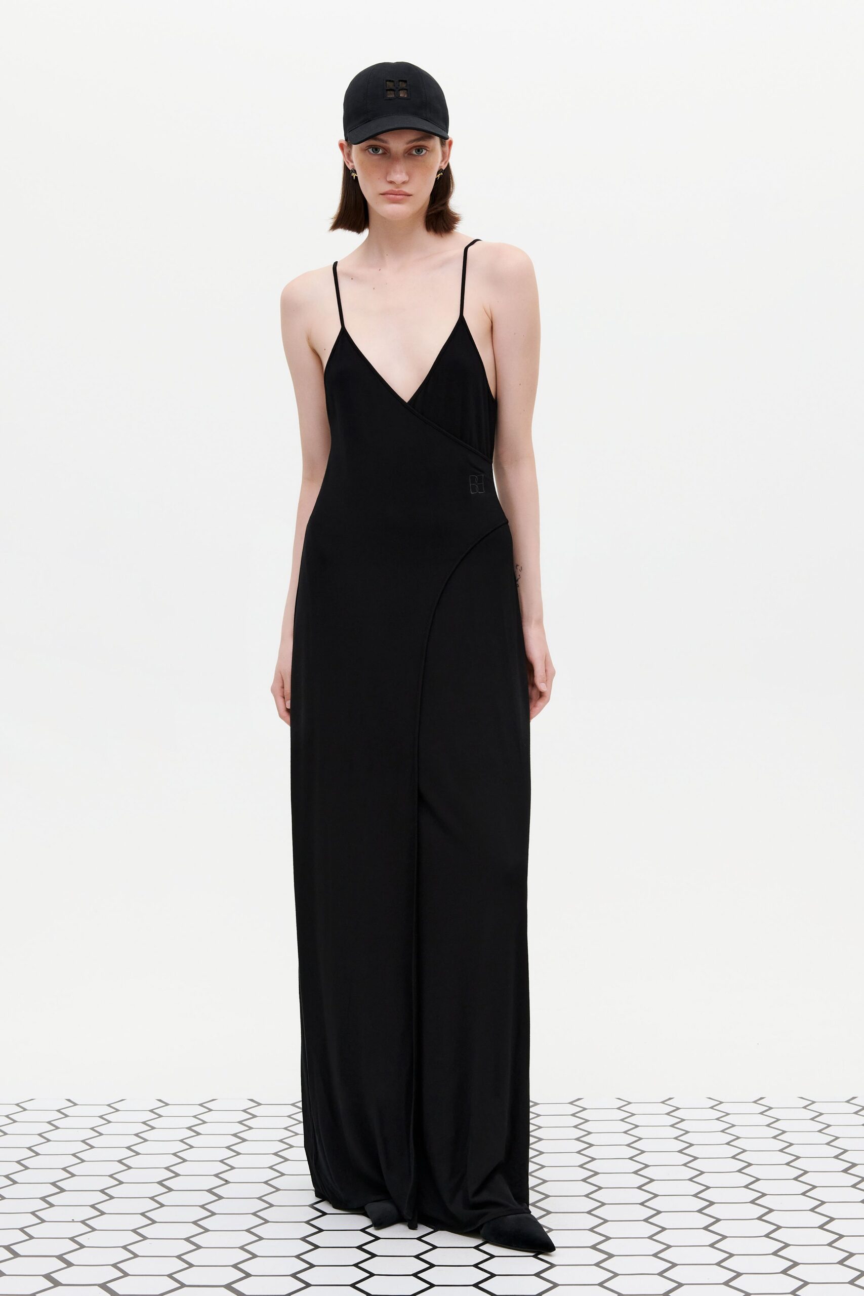 black fitted gown with hat
