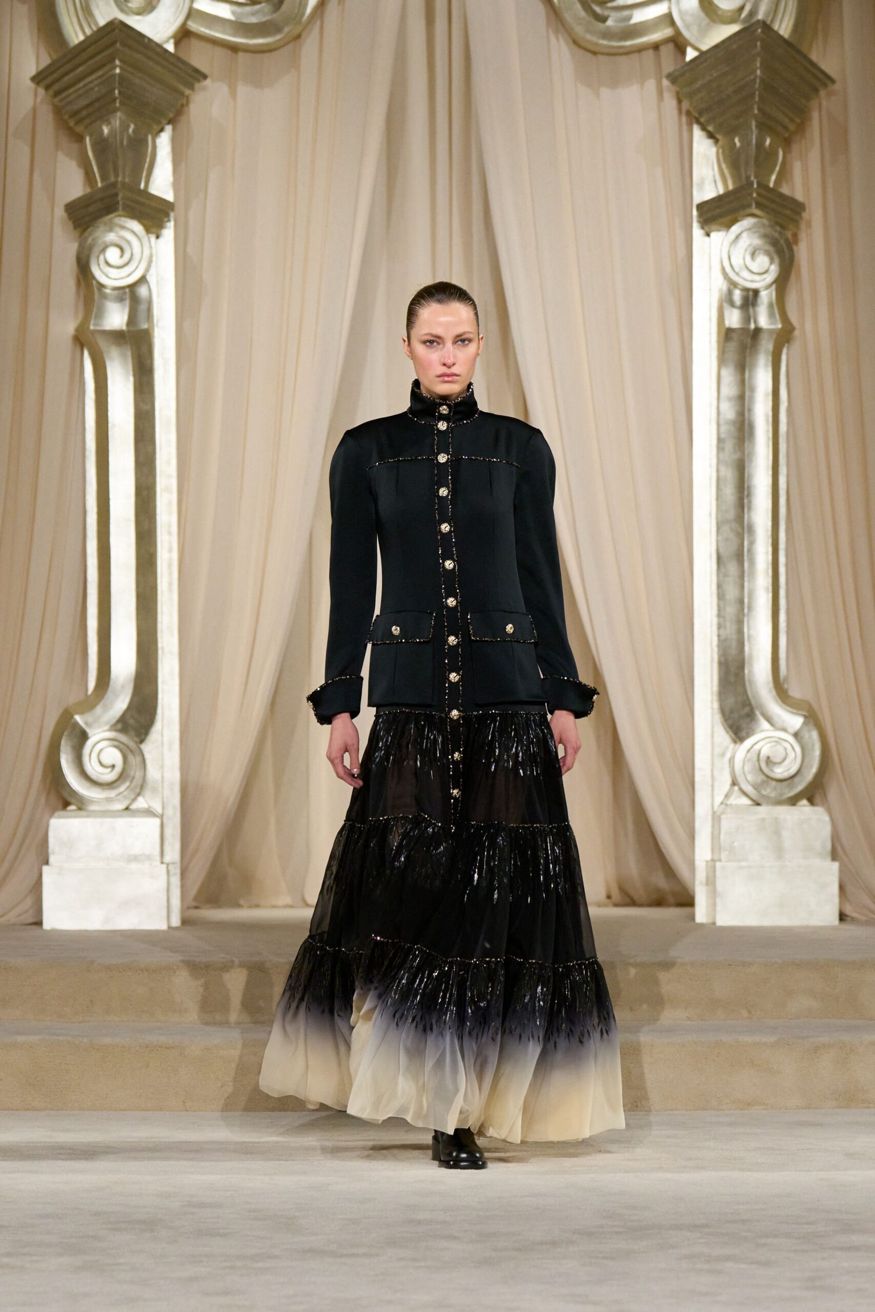 Chanel F/W 25 Couture Look 375