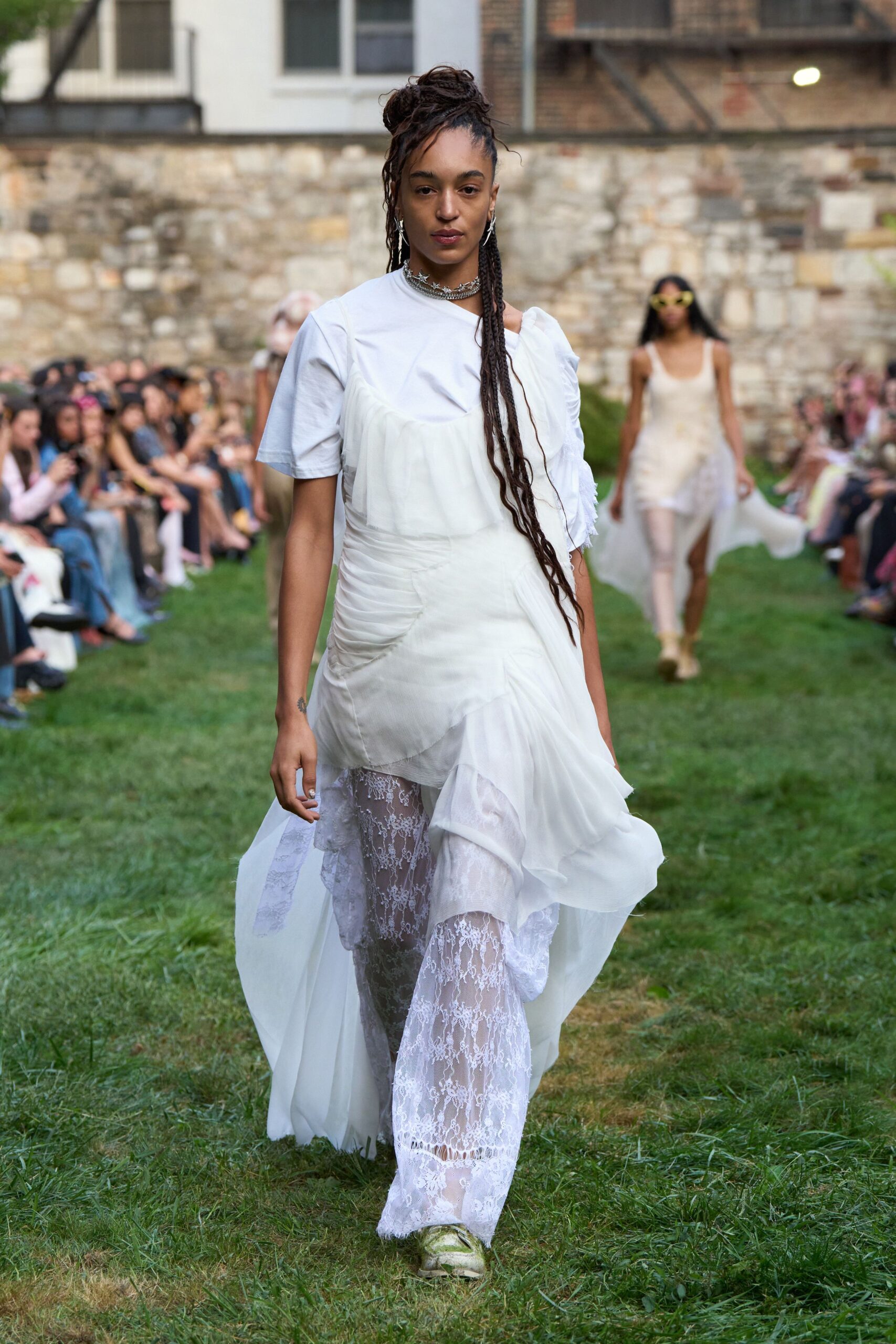 white lace fitted straight-leg pants