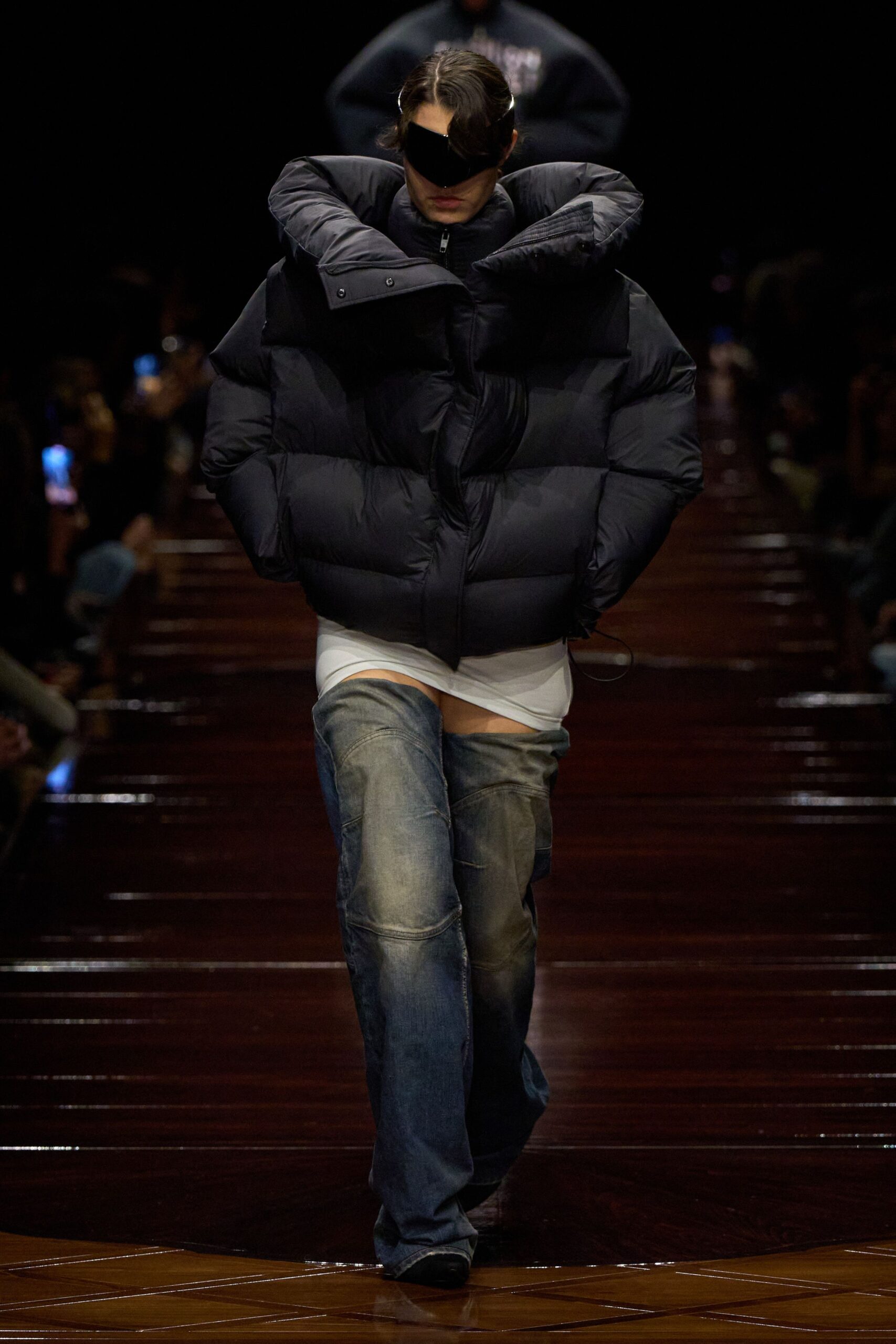 oversized black jacket with distressed jeans