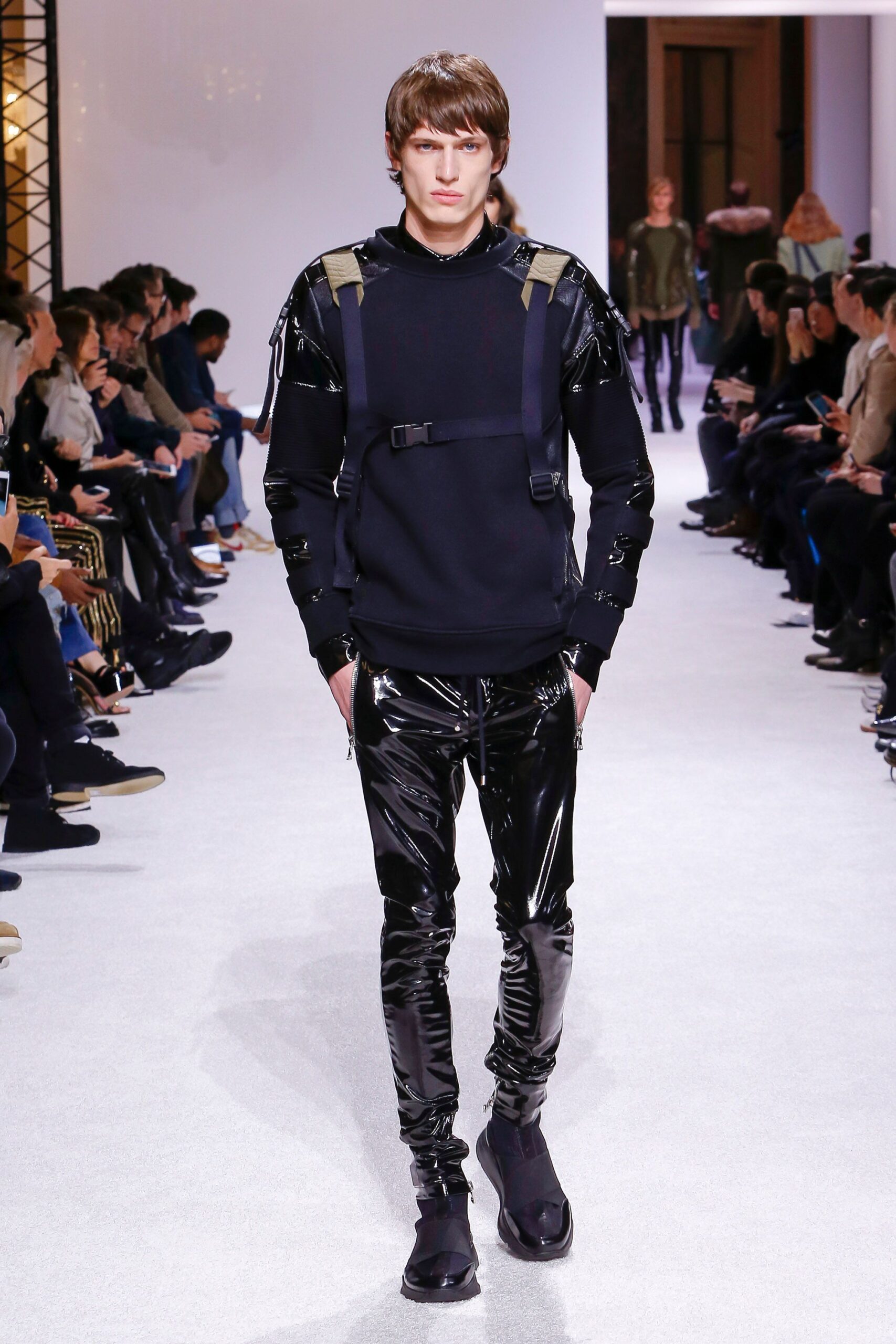 Balmain F/W 18 Menswear Look 406
