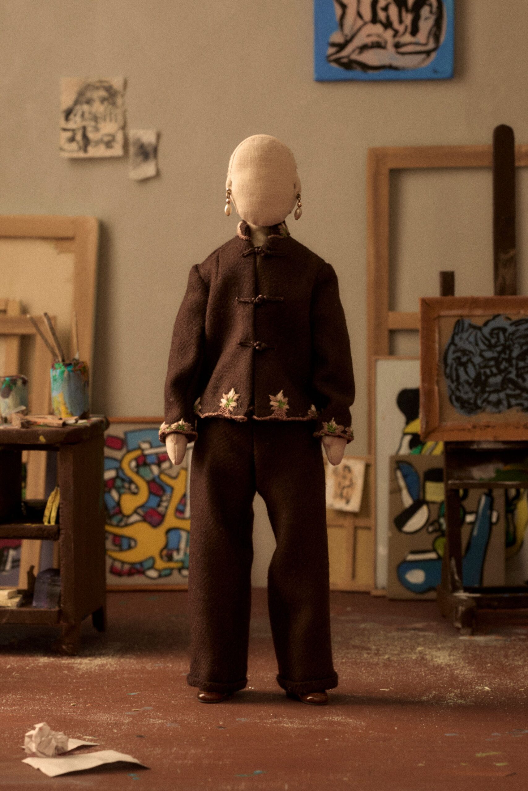 brown wool long-sleeve collared fitted buttoned suit