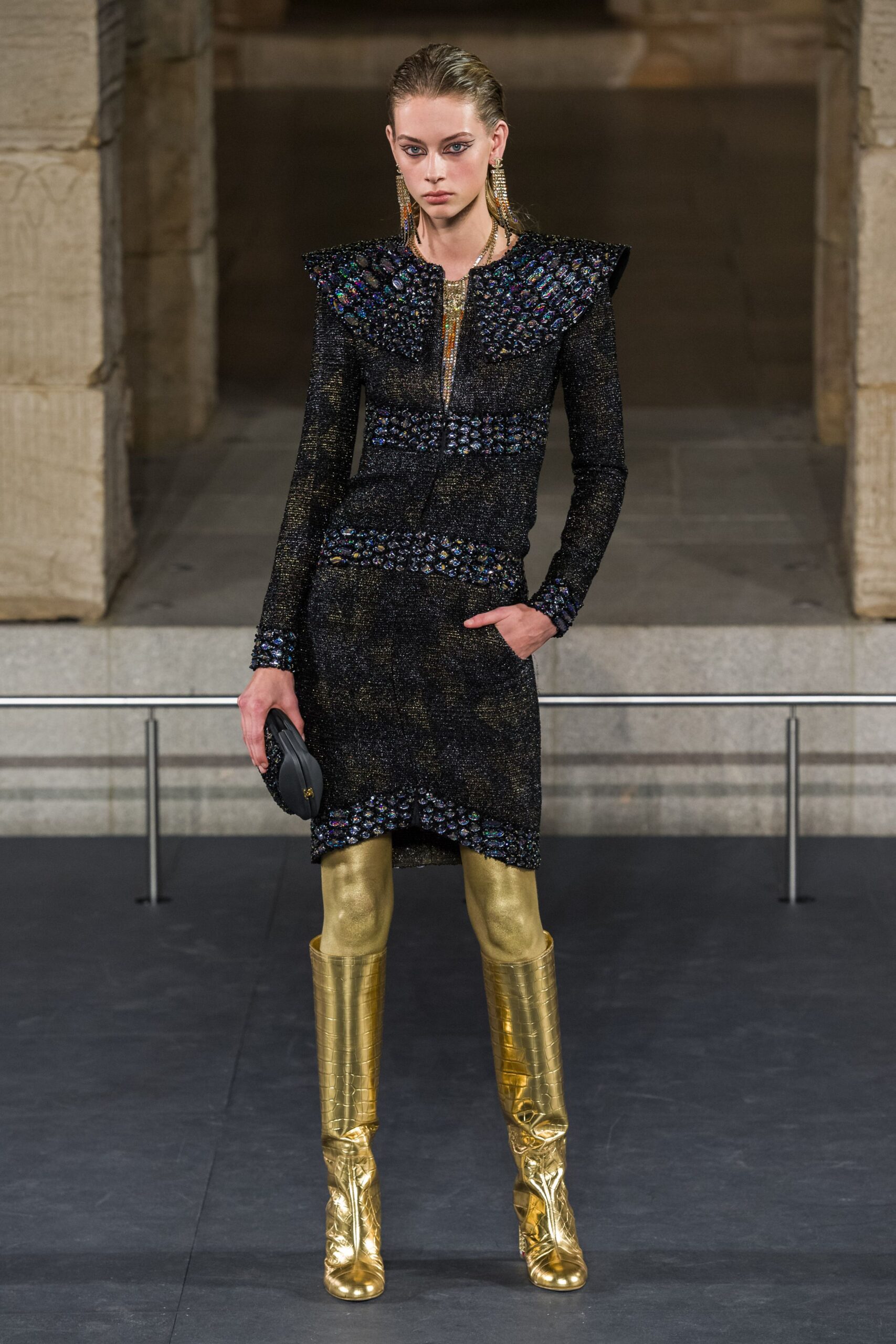 Chanel F/W 19 Look 439
