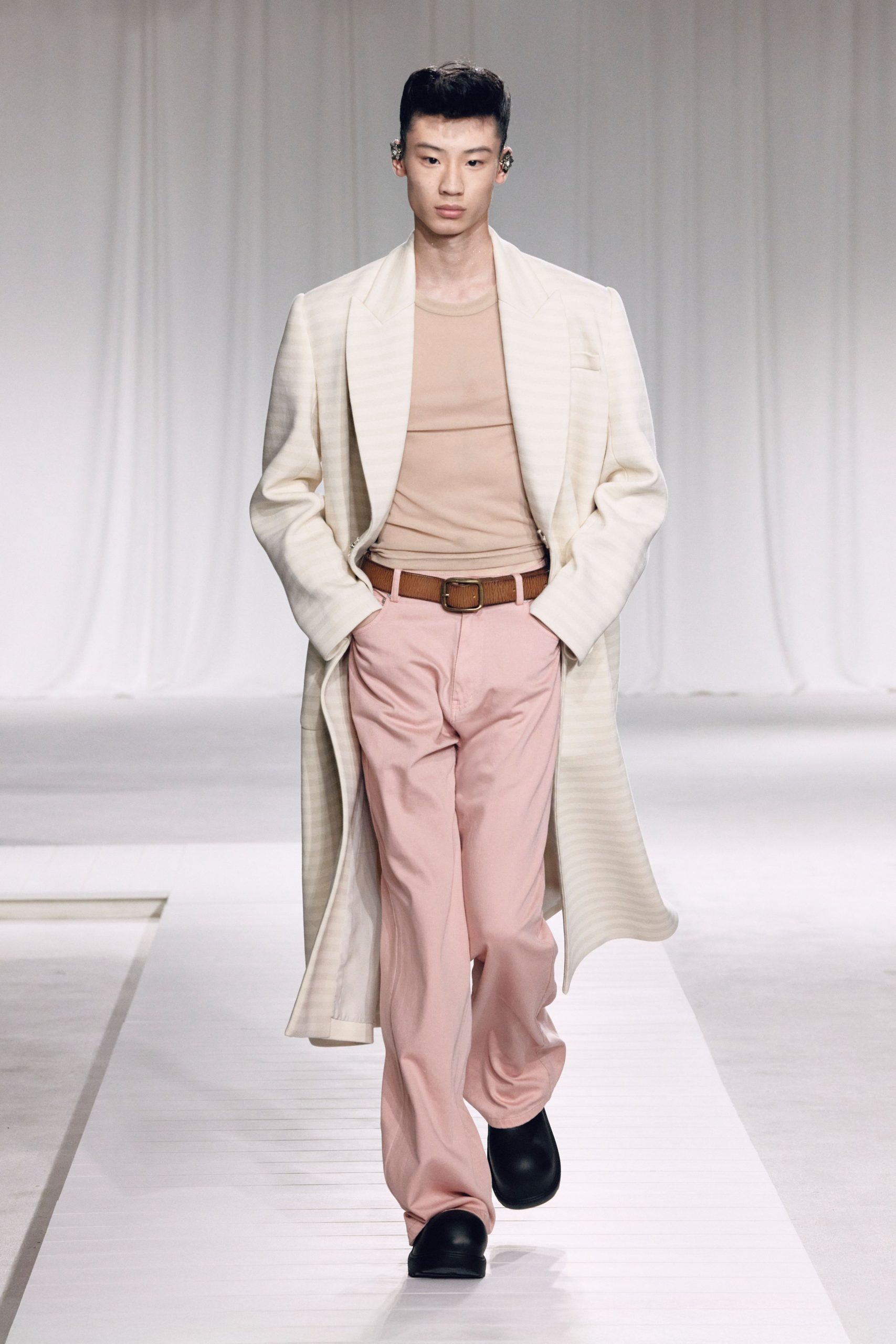 pink cotton relaxed high-waisted straight-leg pants