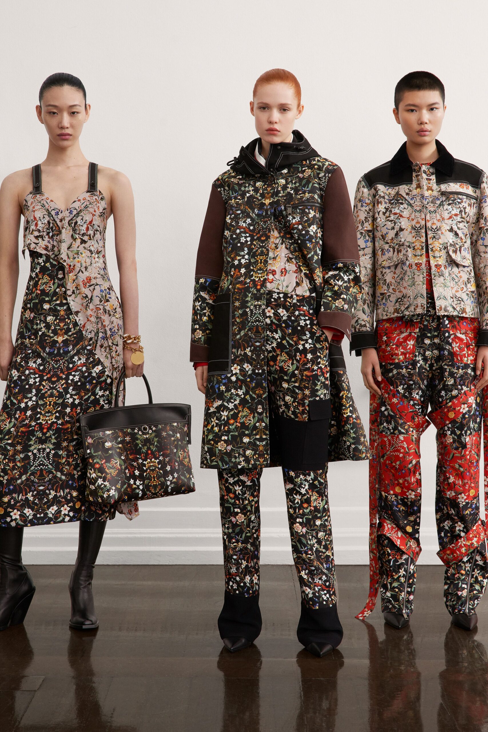 Burberry F/W 21 Look 300