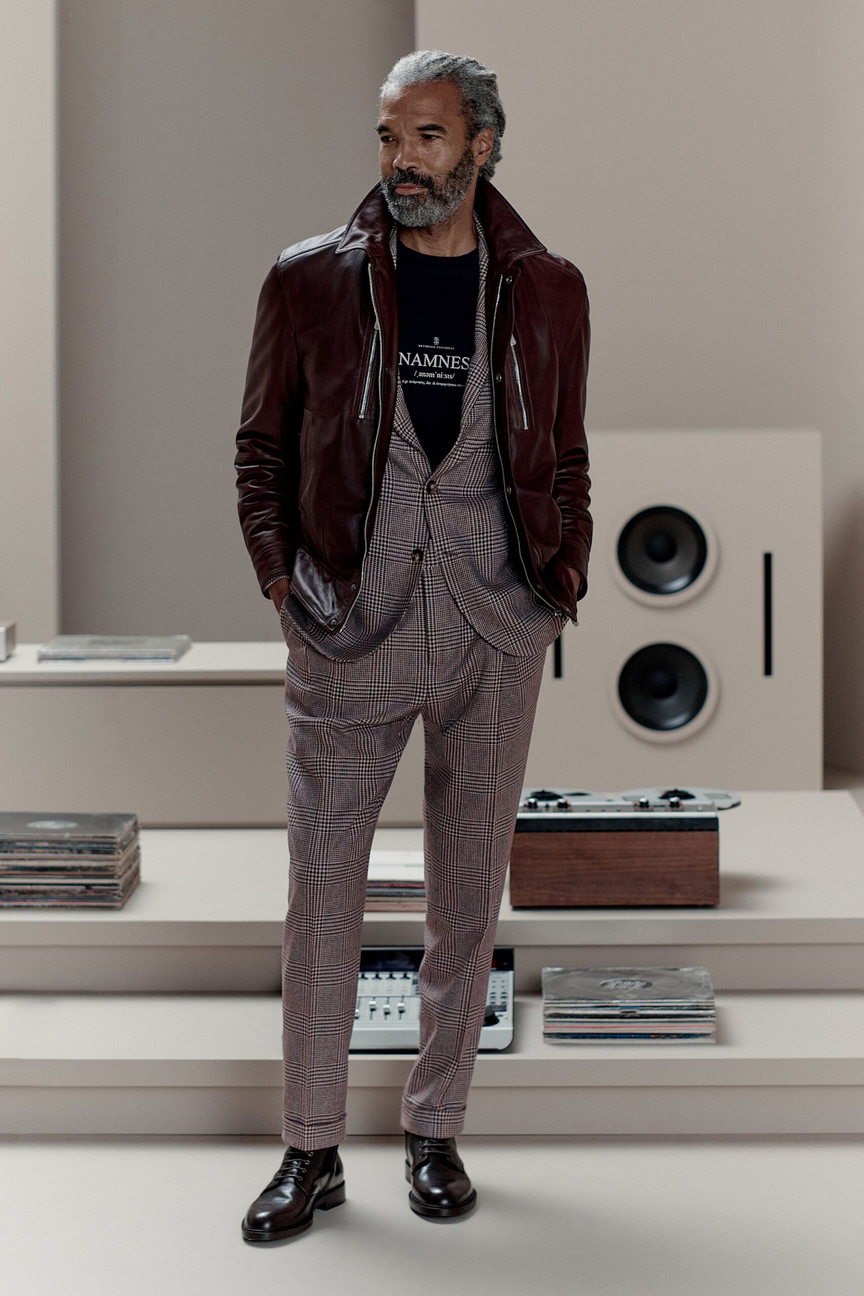 brown leather jacket with black t-shirt