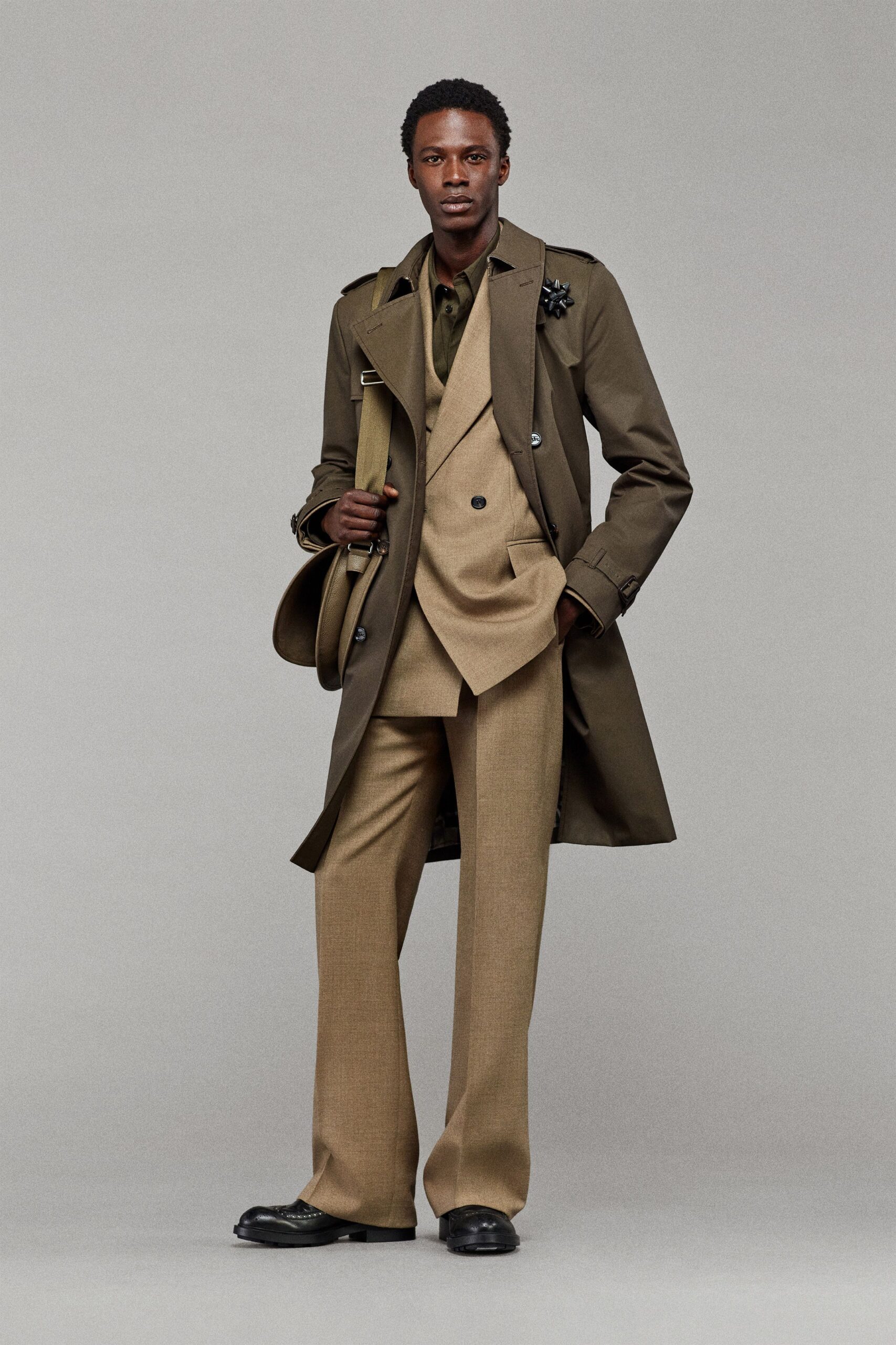 green cotton long-sleeve collared structured trench