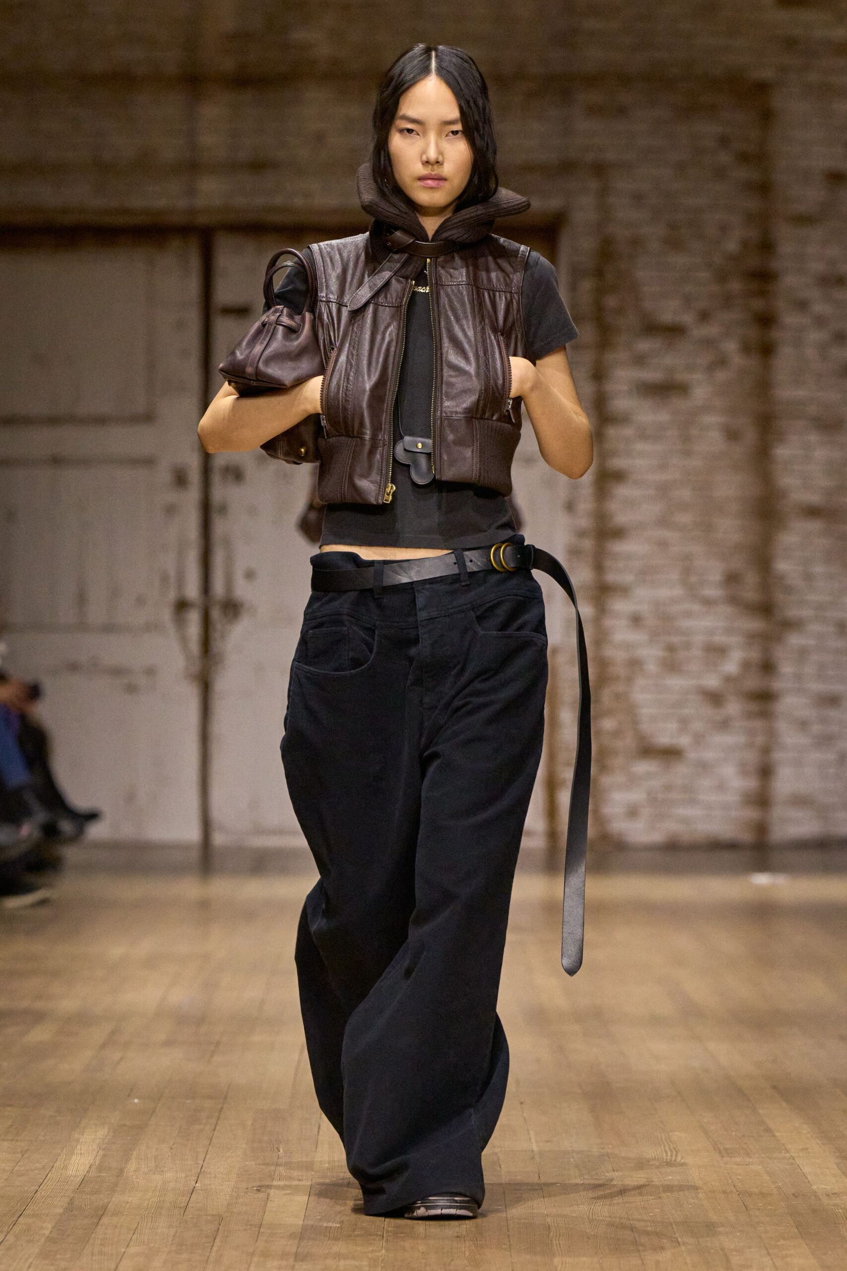 brown leather sleeveless fitted zippered vest