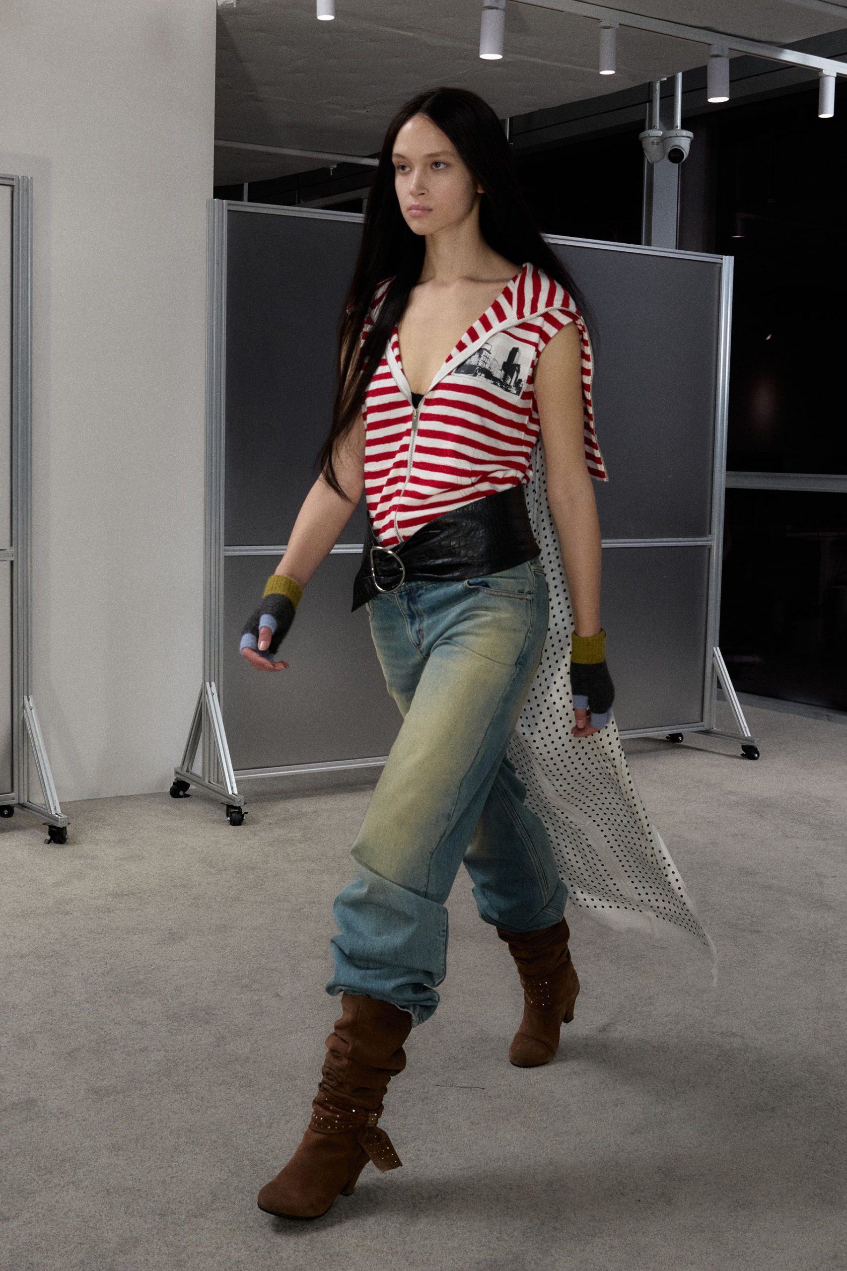 red and white striped top with distressed jeans