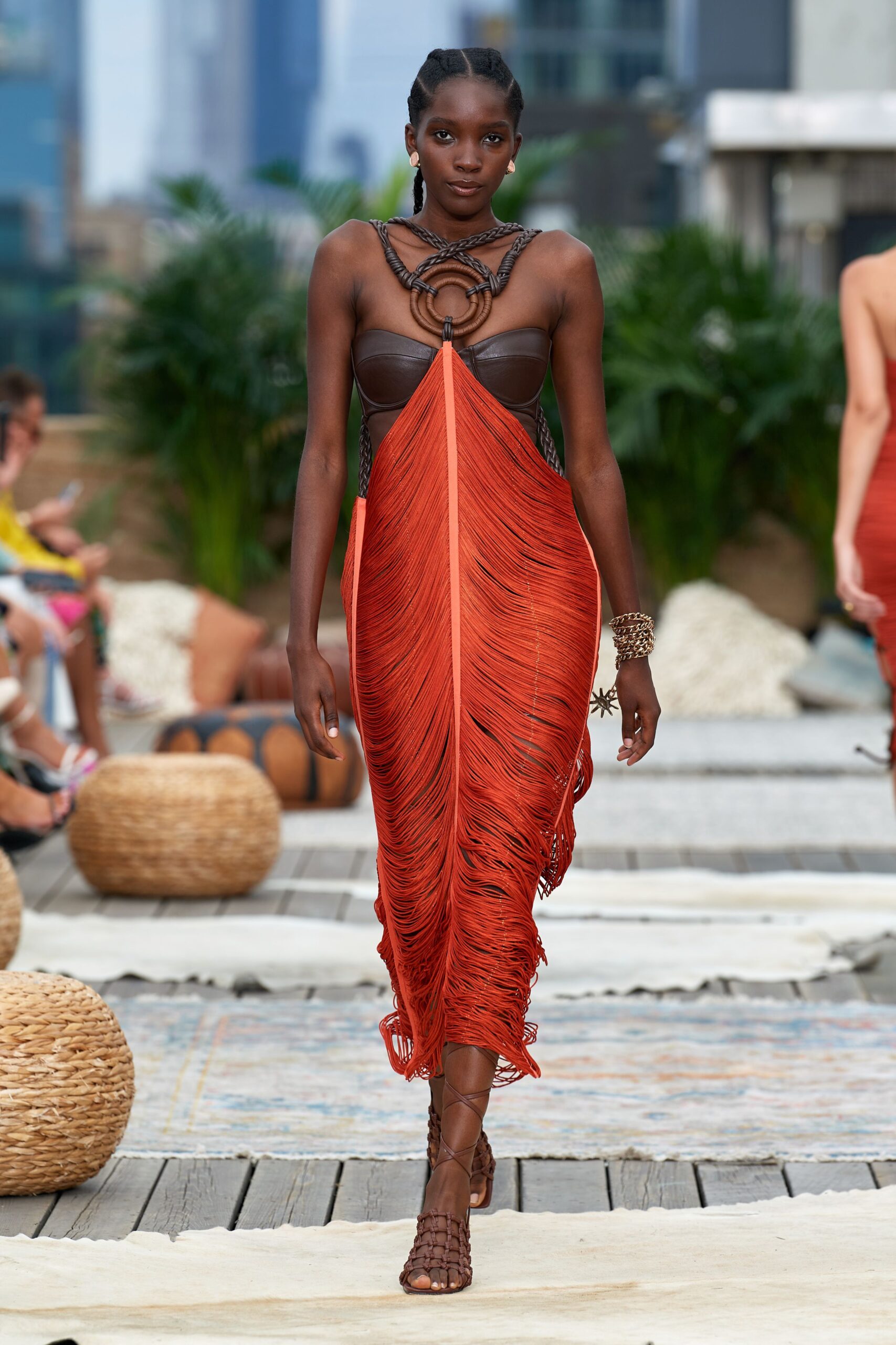 Bronx and Banco S/S 22 Look 373