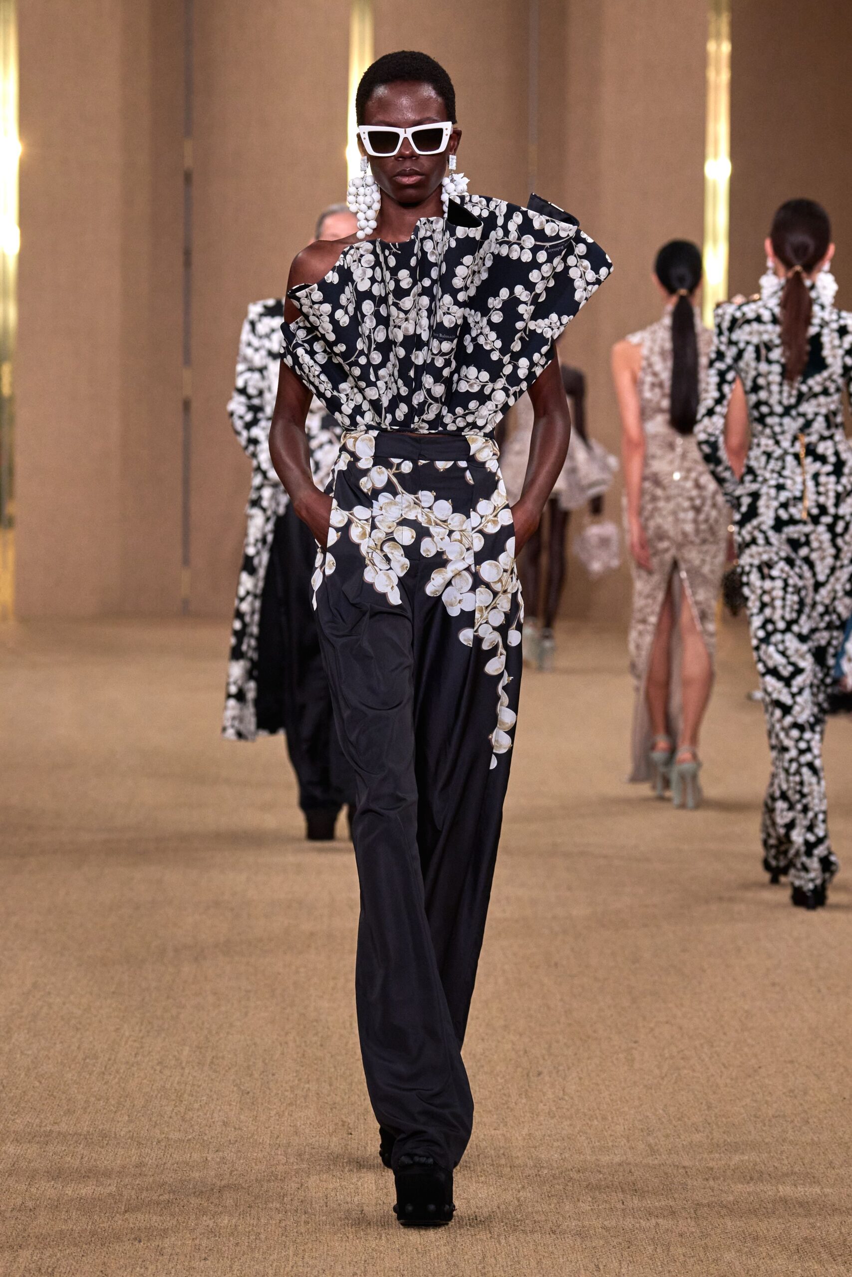 Balmain F/W 24 Look 375