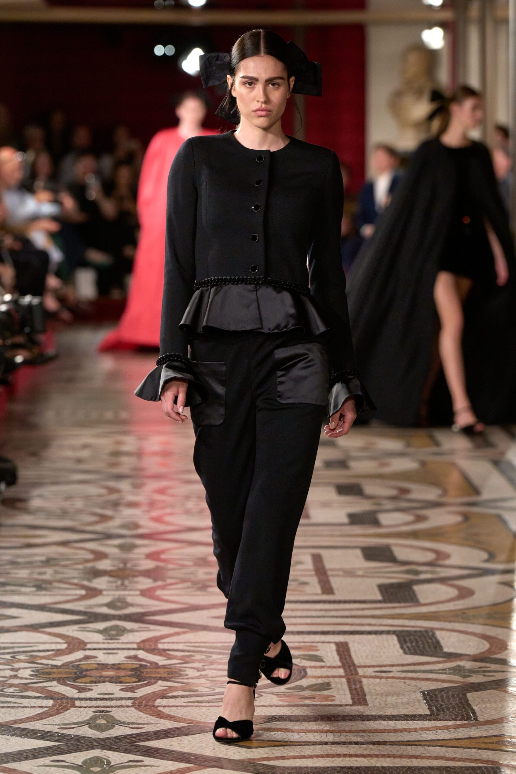 Chanel F/W 24 Couture Look 391