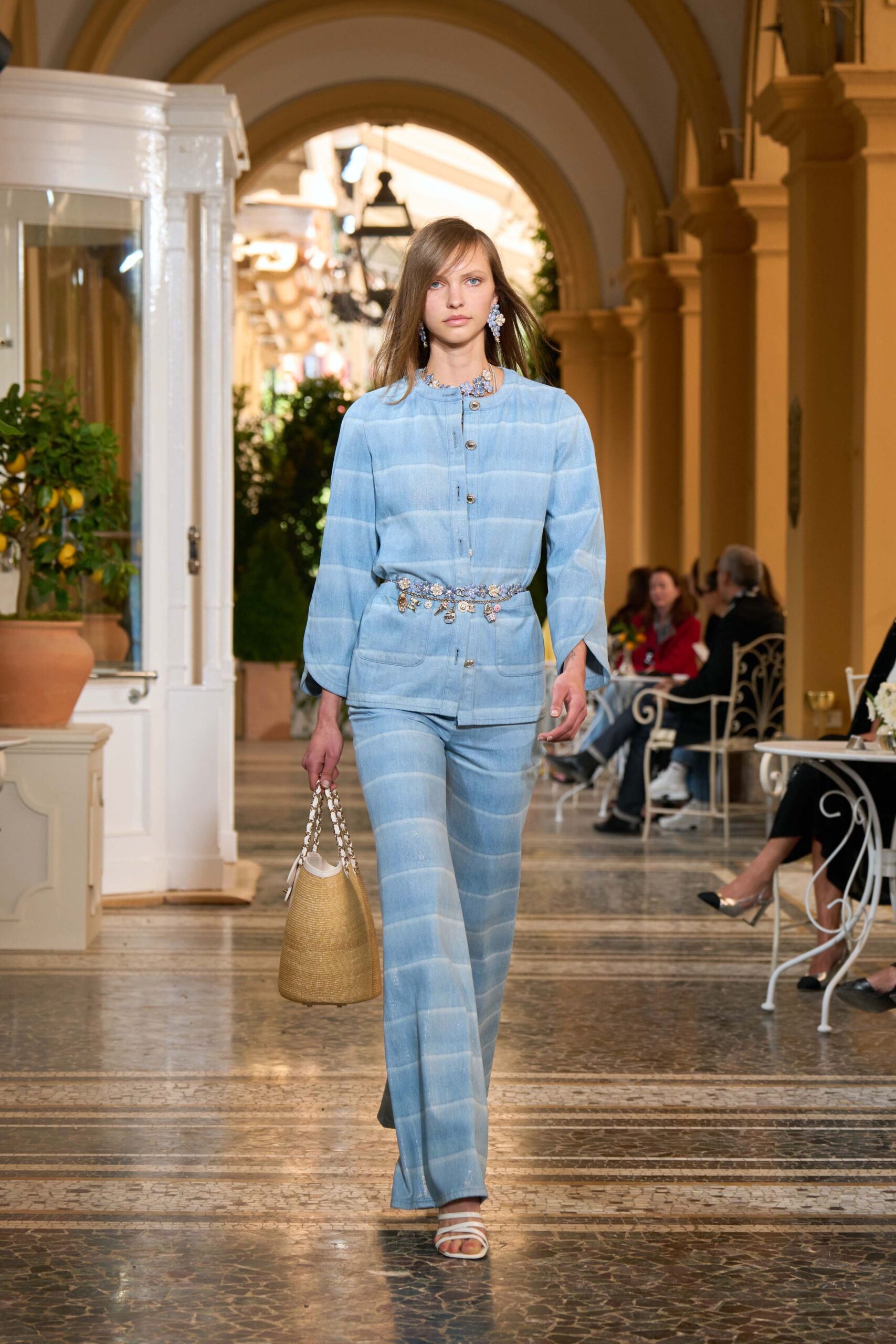 blue cotton long-sleeve collared structured buttoned pockets jacket