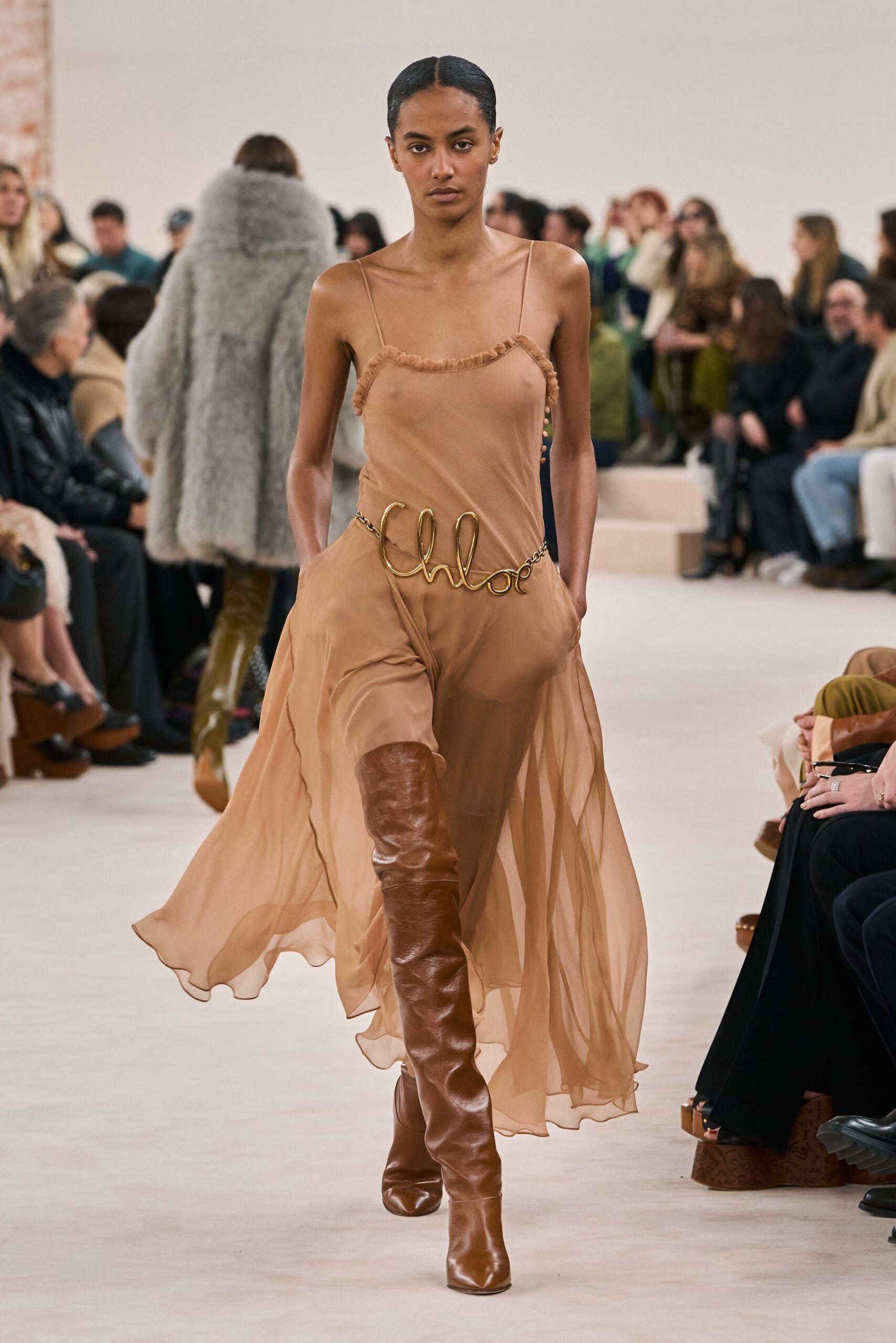 Chloé F/W 24 Look 474